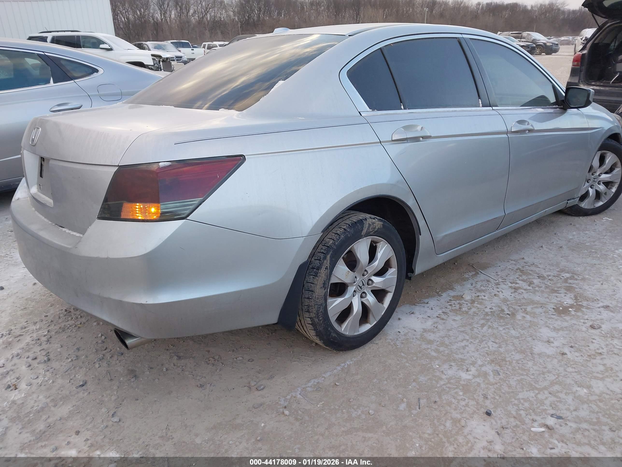 HONDA ACCORD image 4