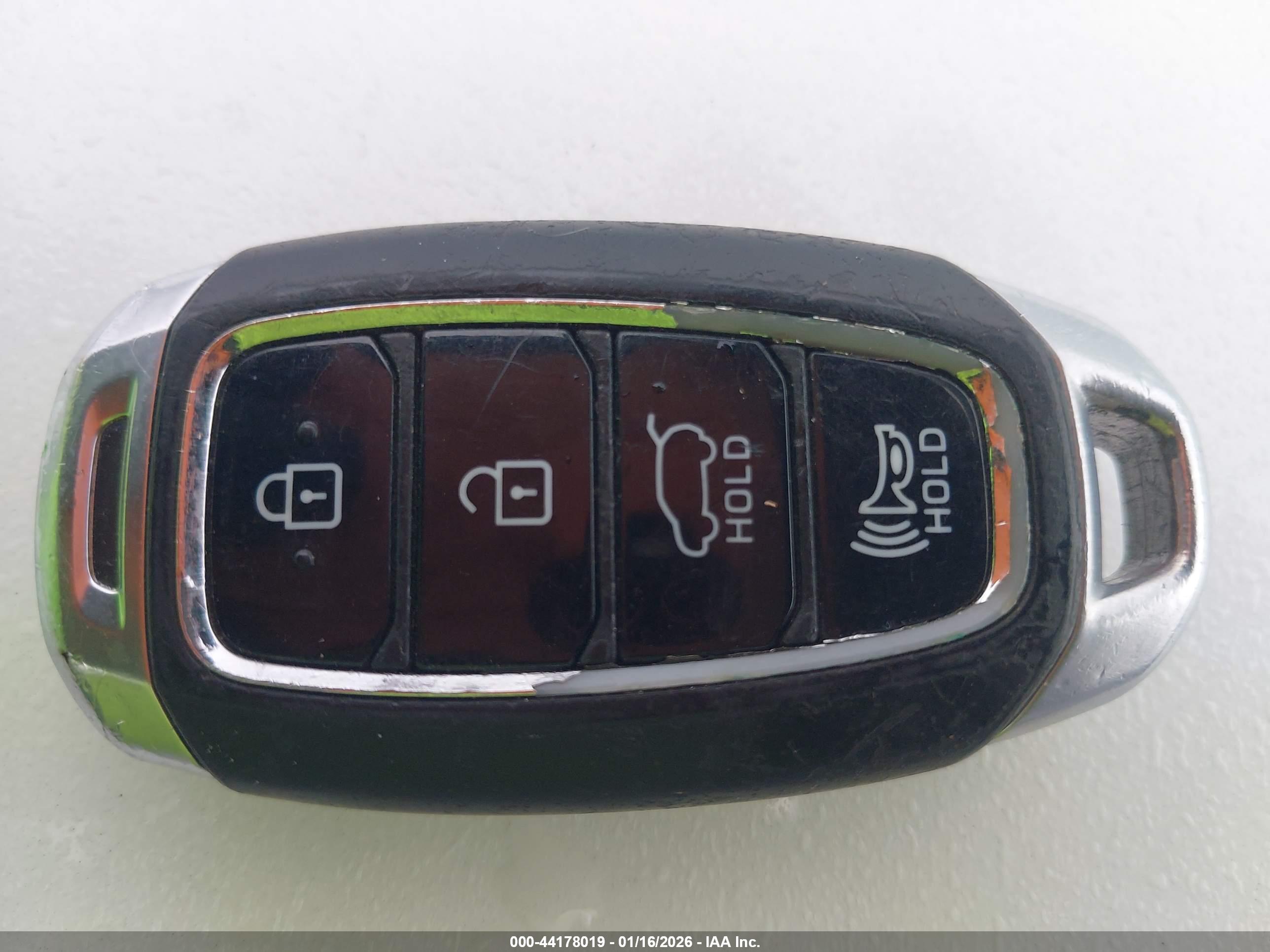 HYUNDAI KONA image 11