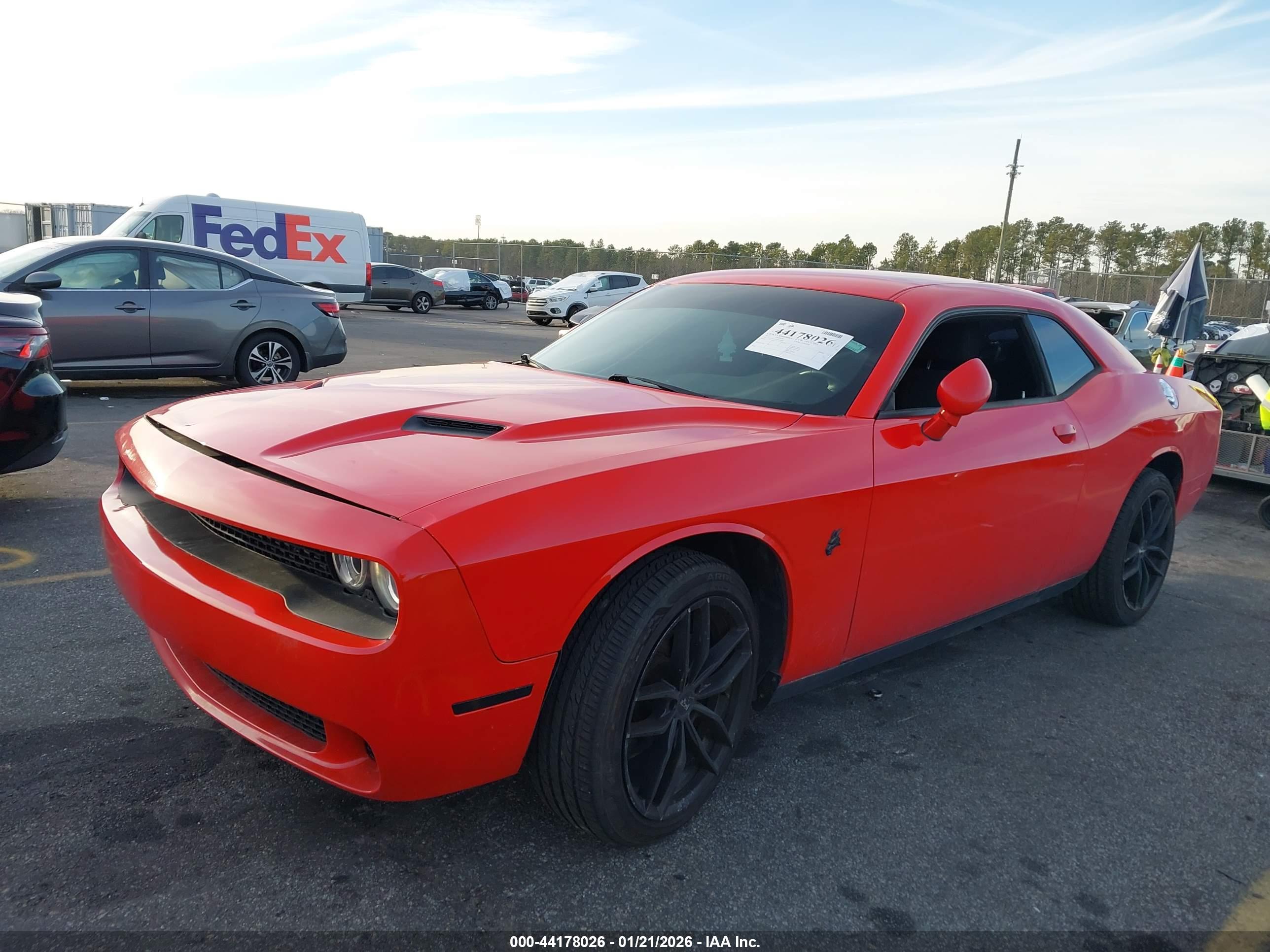 DODGE CHALLENGER image 2