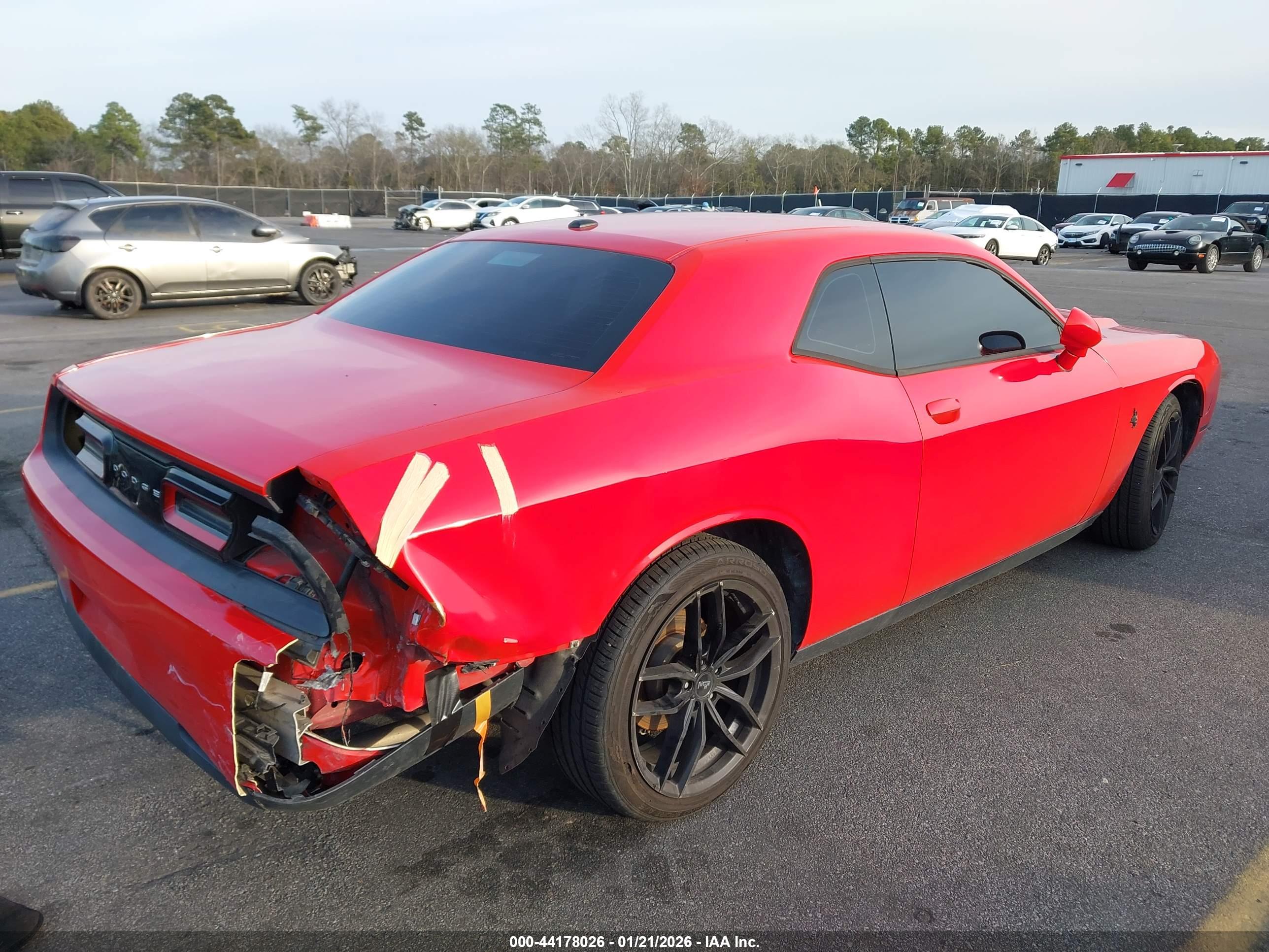 DODGE CHALLENGER image 4