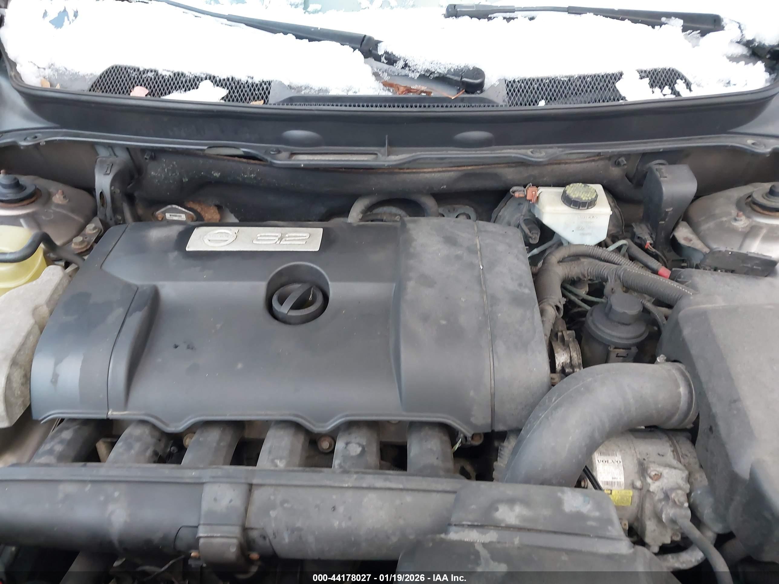 VOLVO XC90 image 10