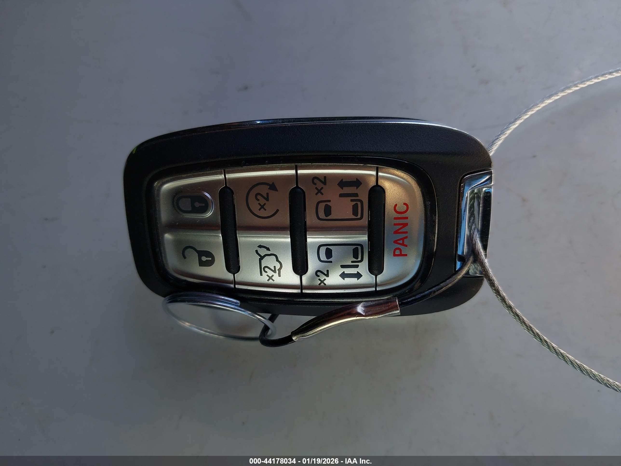 CHRYSLER PACIFICA image 11
