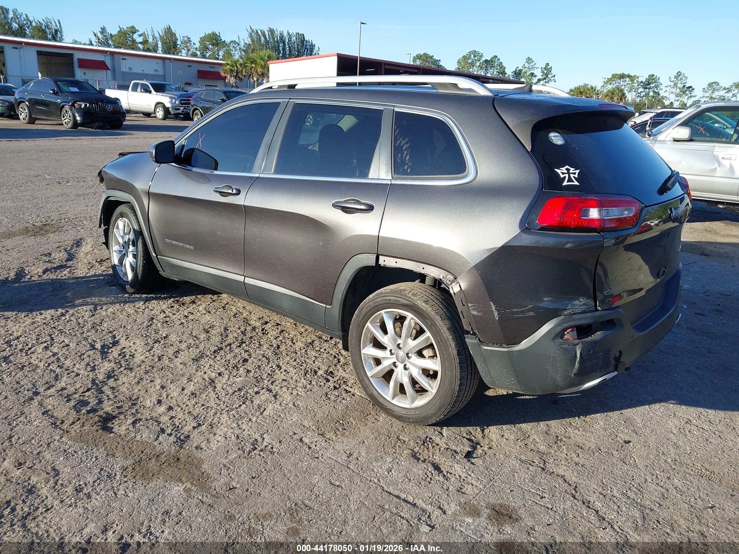JEEP CHEROKEE image 3