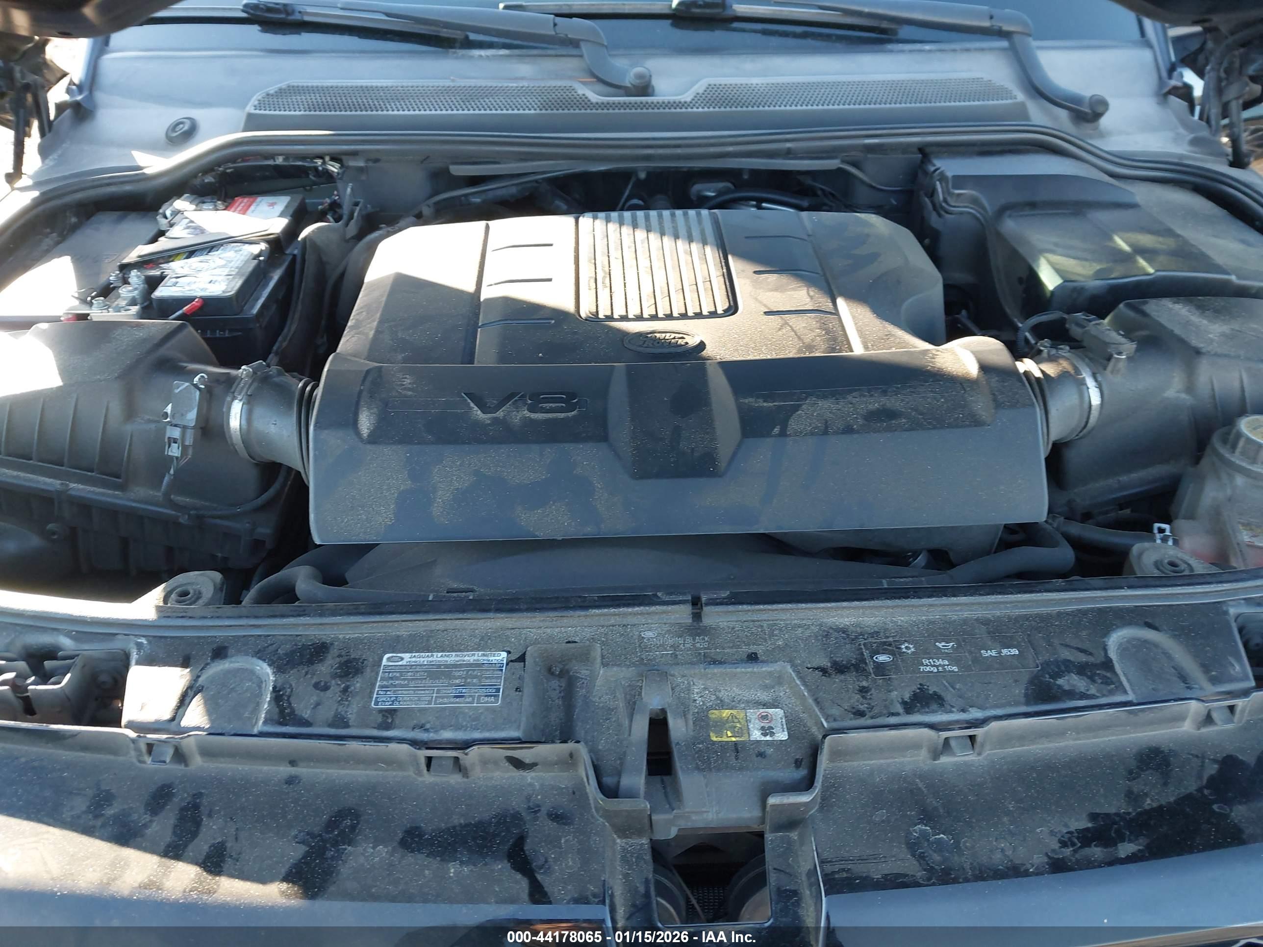 LAND ROVER image 10