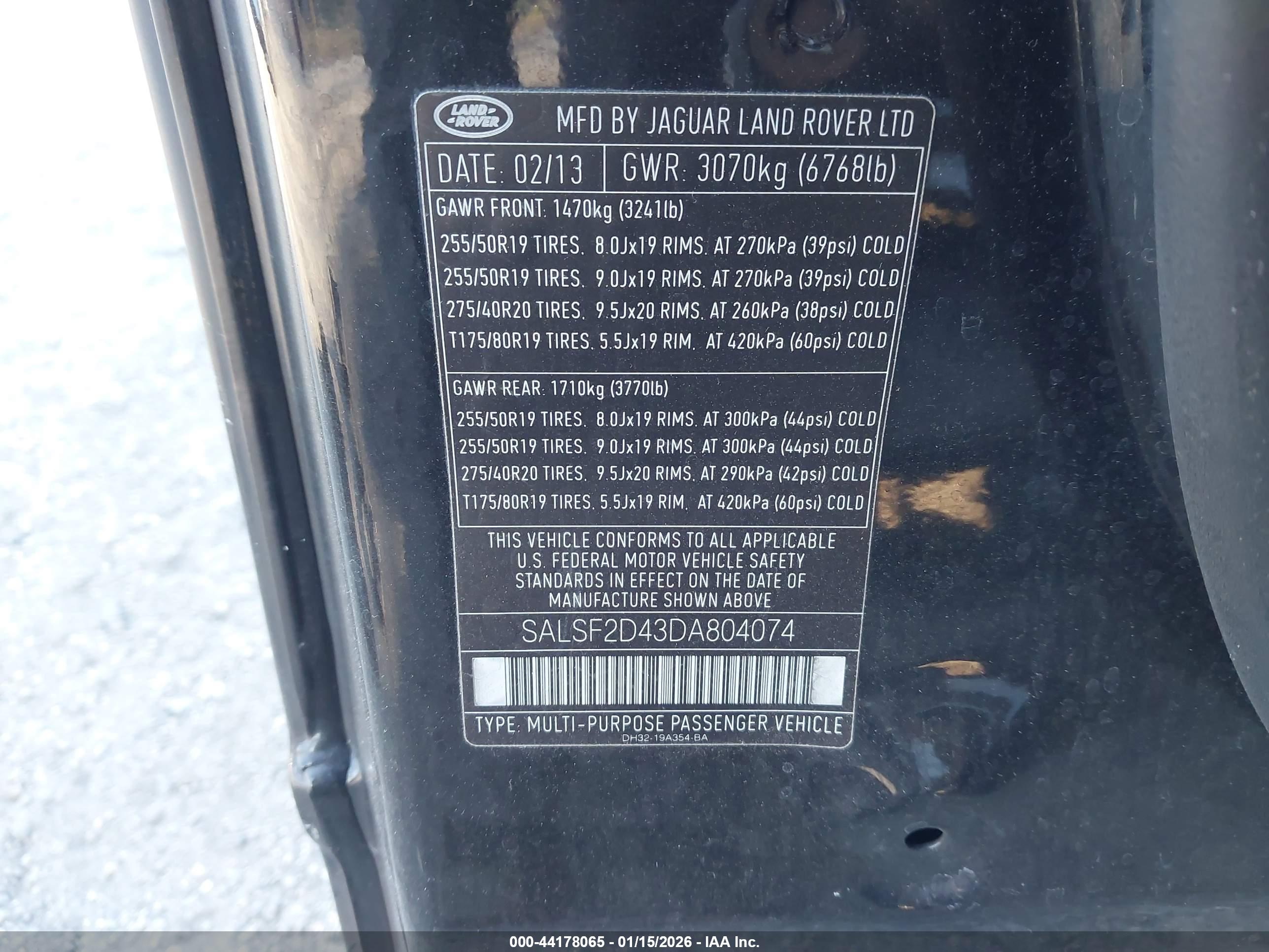 LAND ROVER image 9
