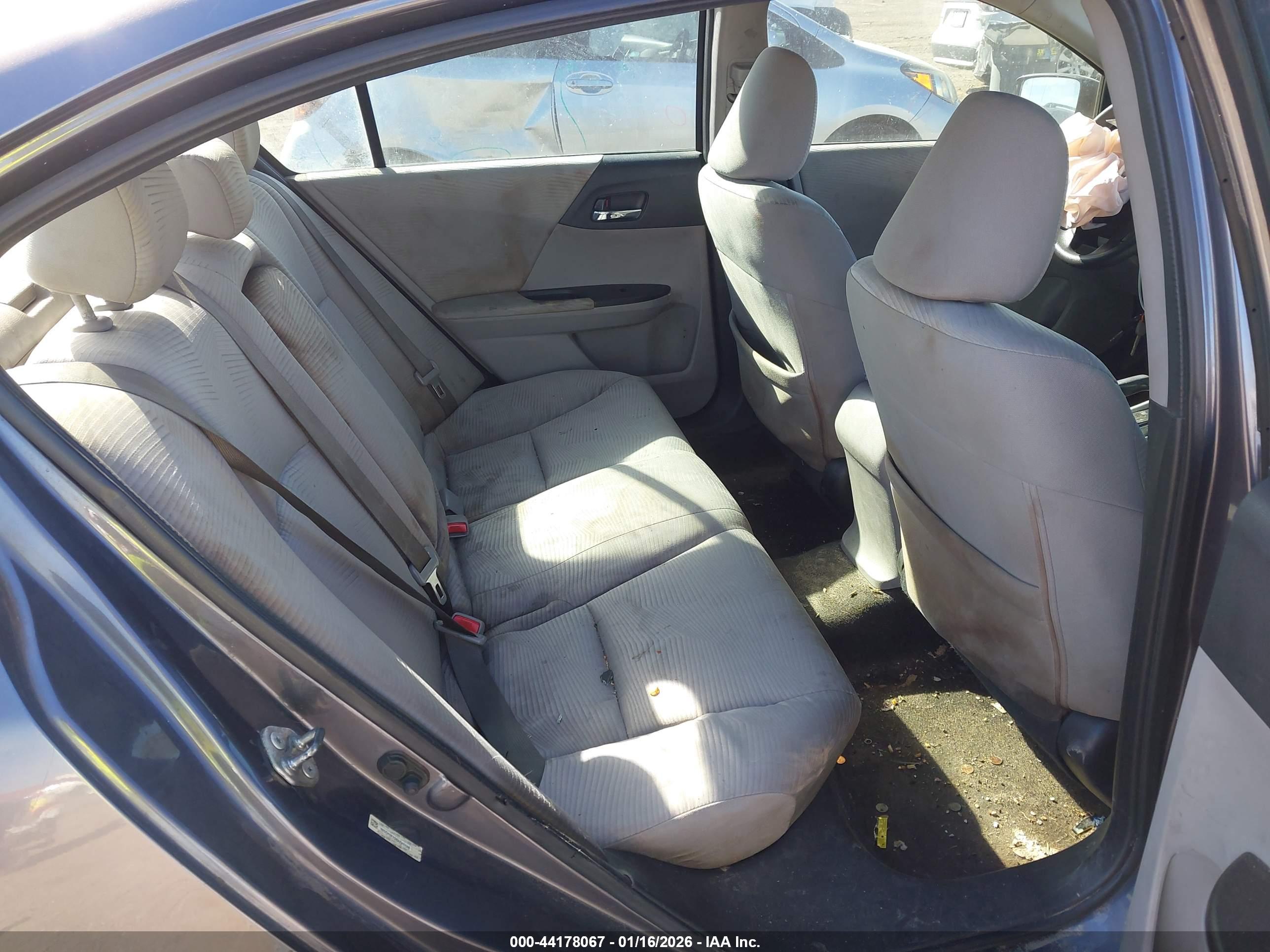 HONDA ACCORD image 8