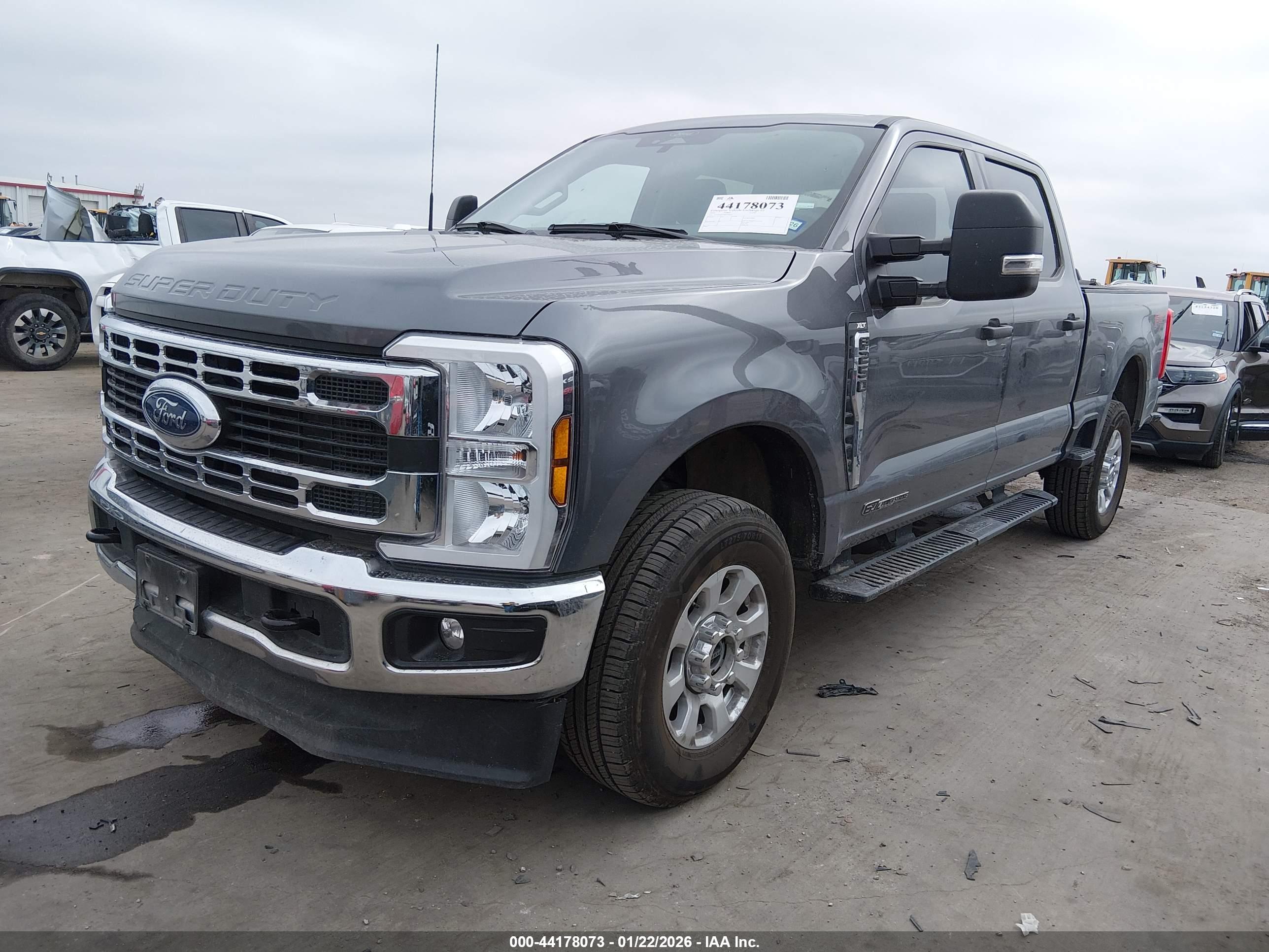 FORD F-250 image 2