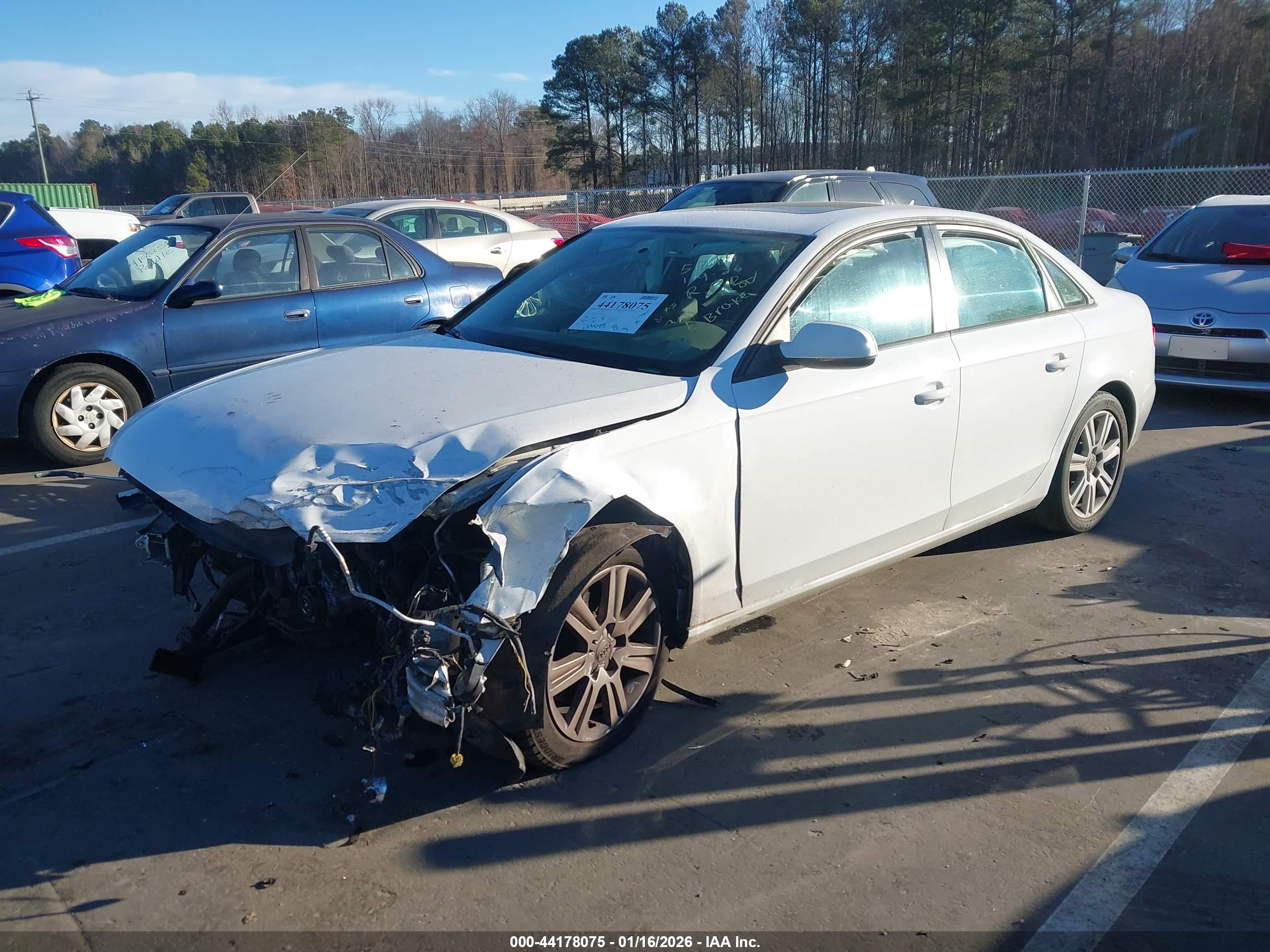 AUDI A4 image 2