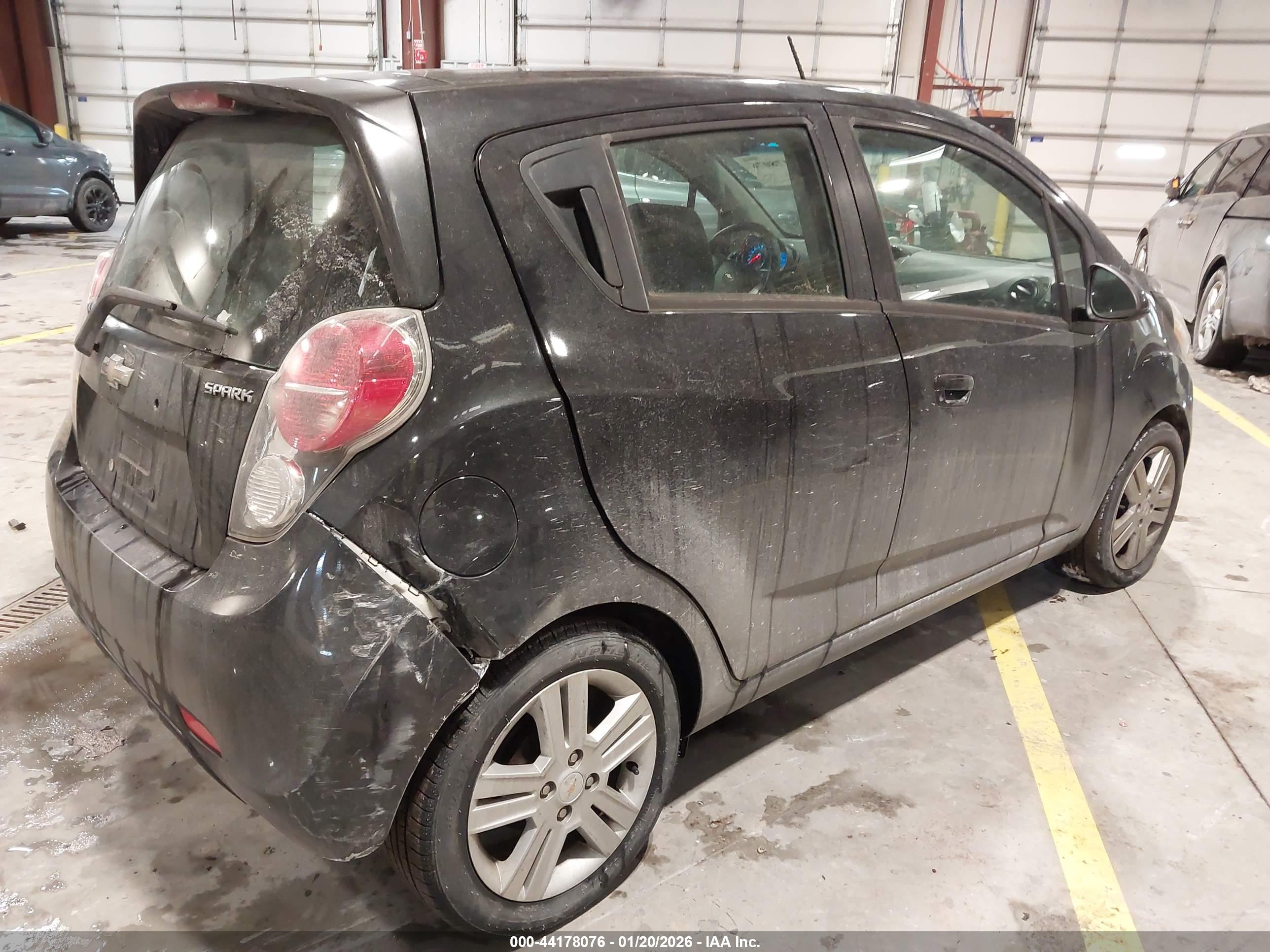 CHEVROLET SPARK image 4
