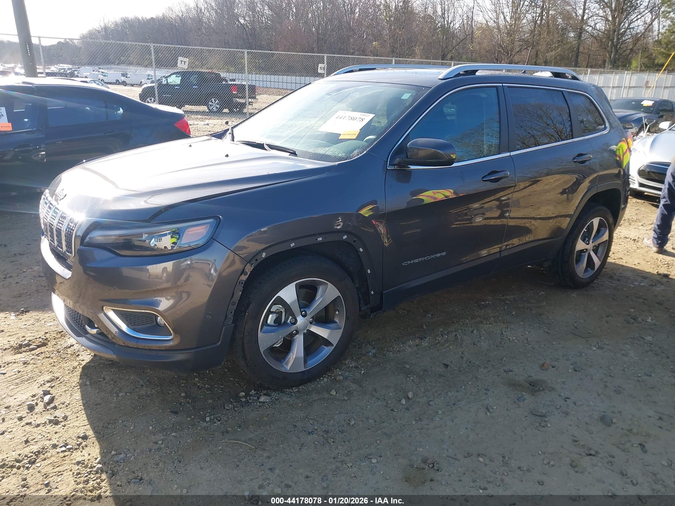 JEEP CHEROKEE image 2