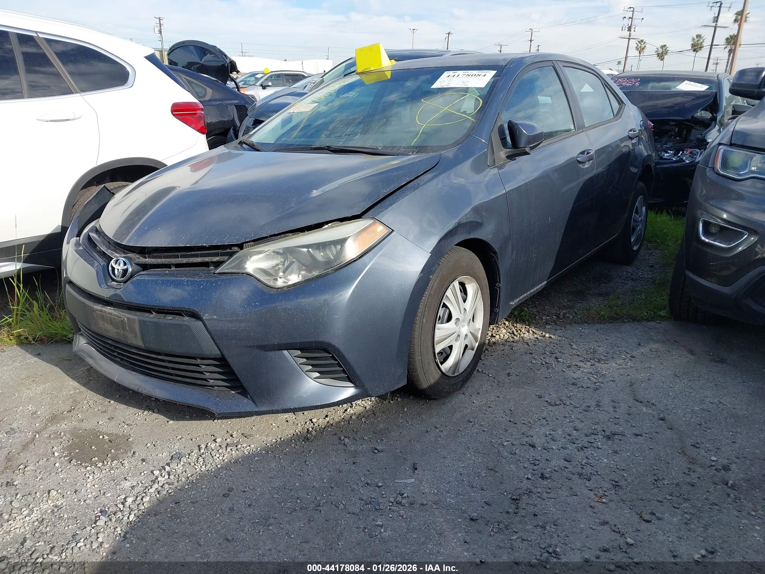 TOYOTA COROLLA image 2
