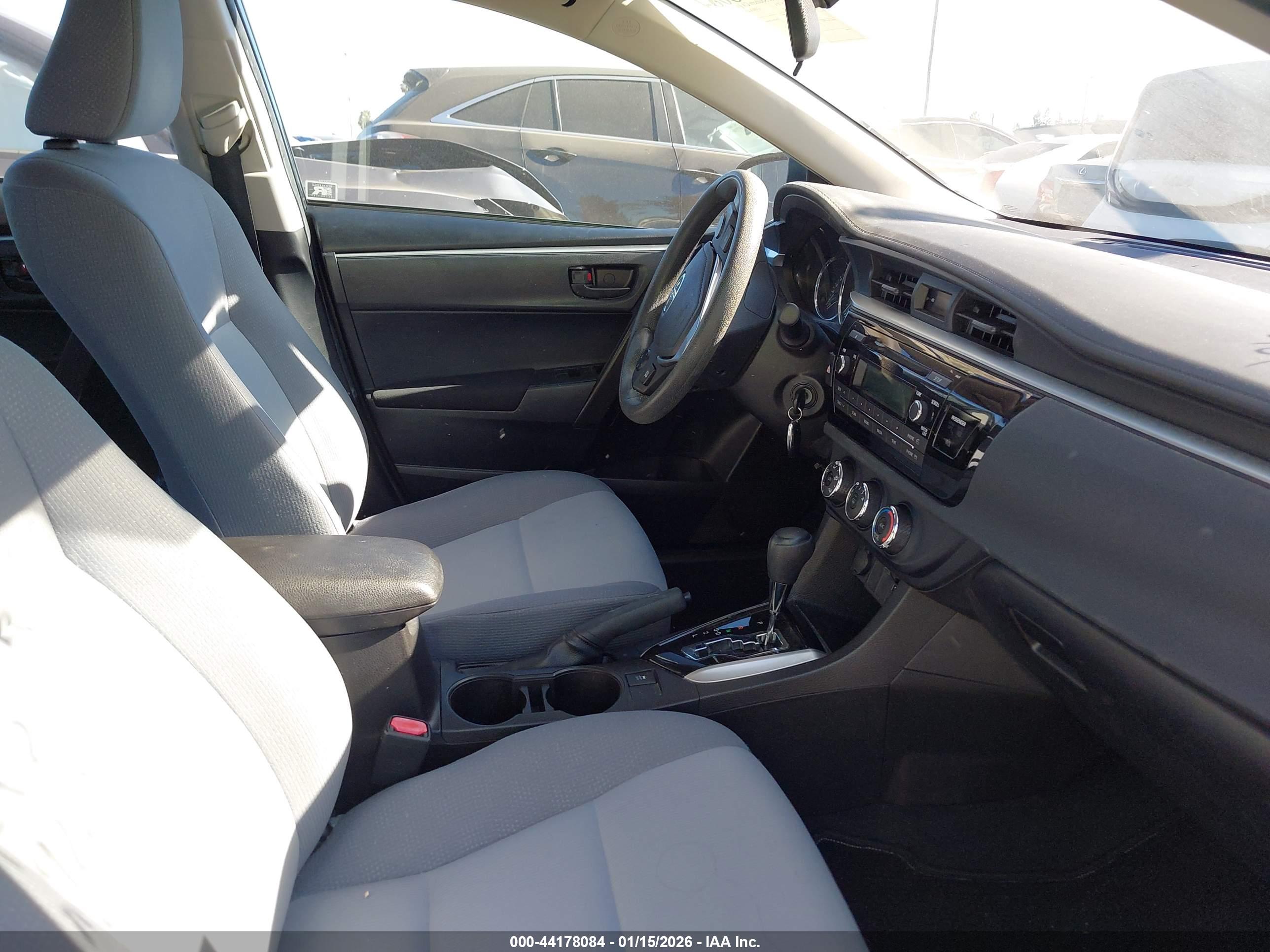 TOYOTA COROLLA image 5