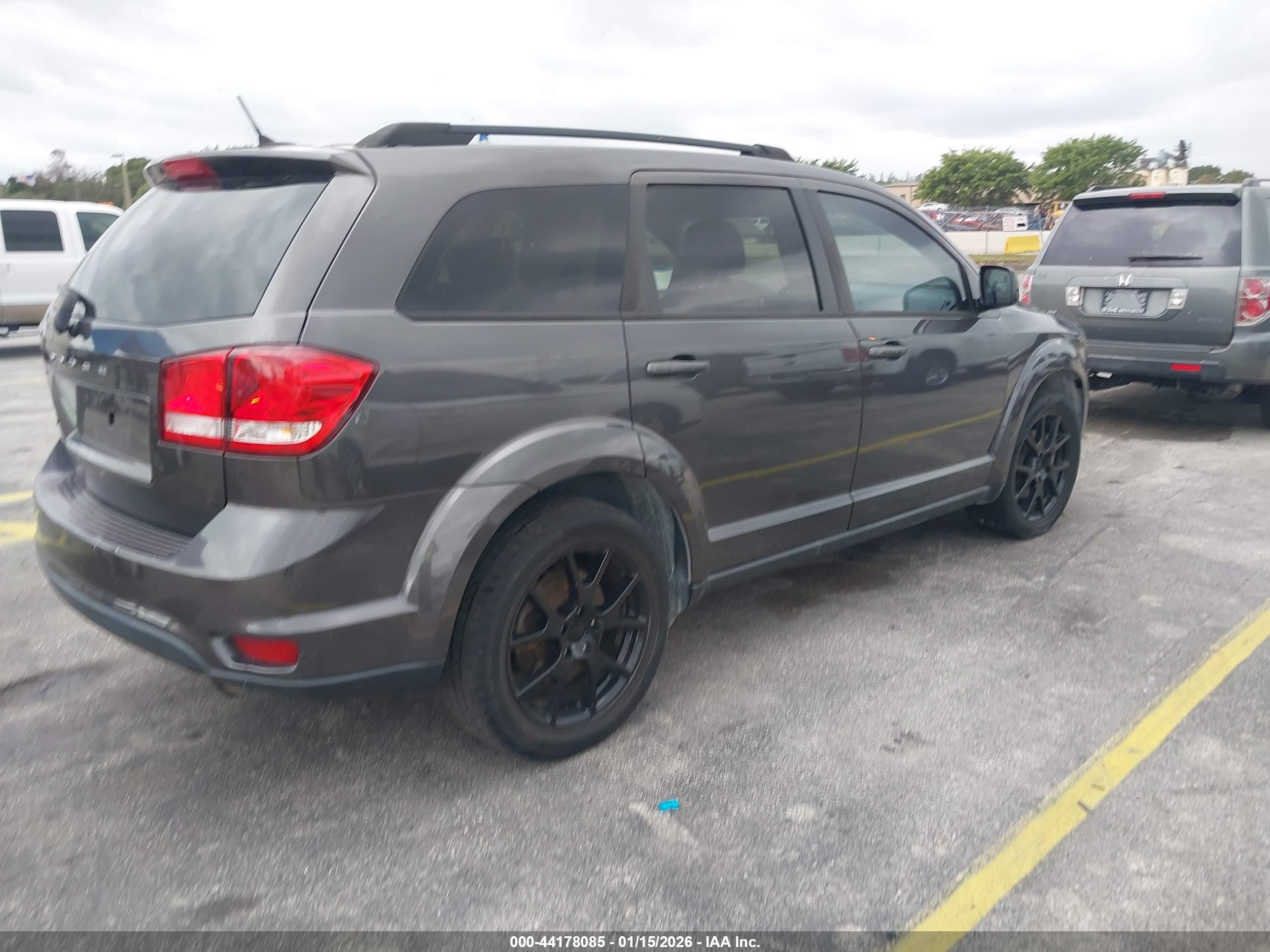 DODGE JOURNEY image 4