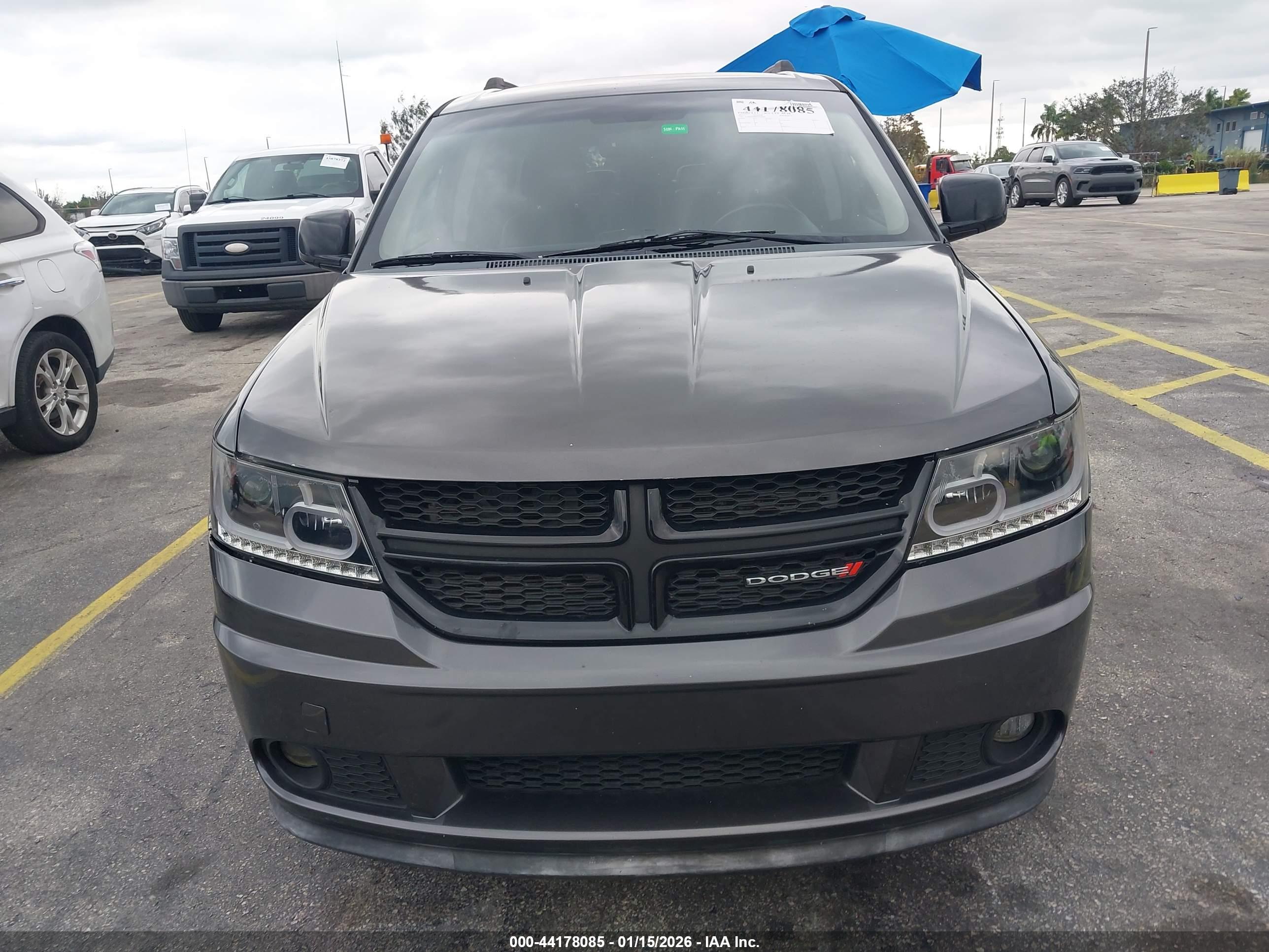 DODGE JOURNEY image 6