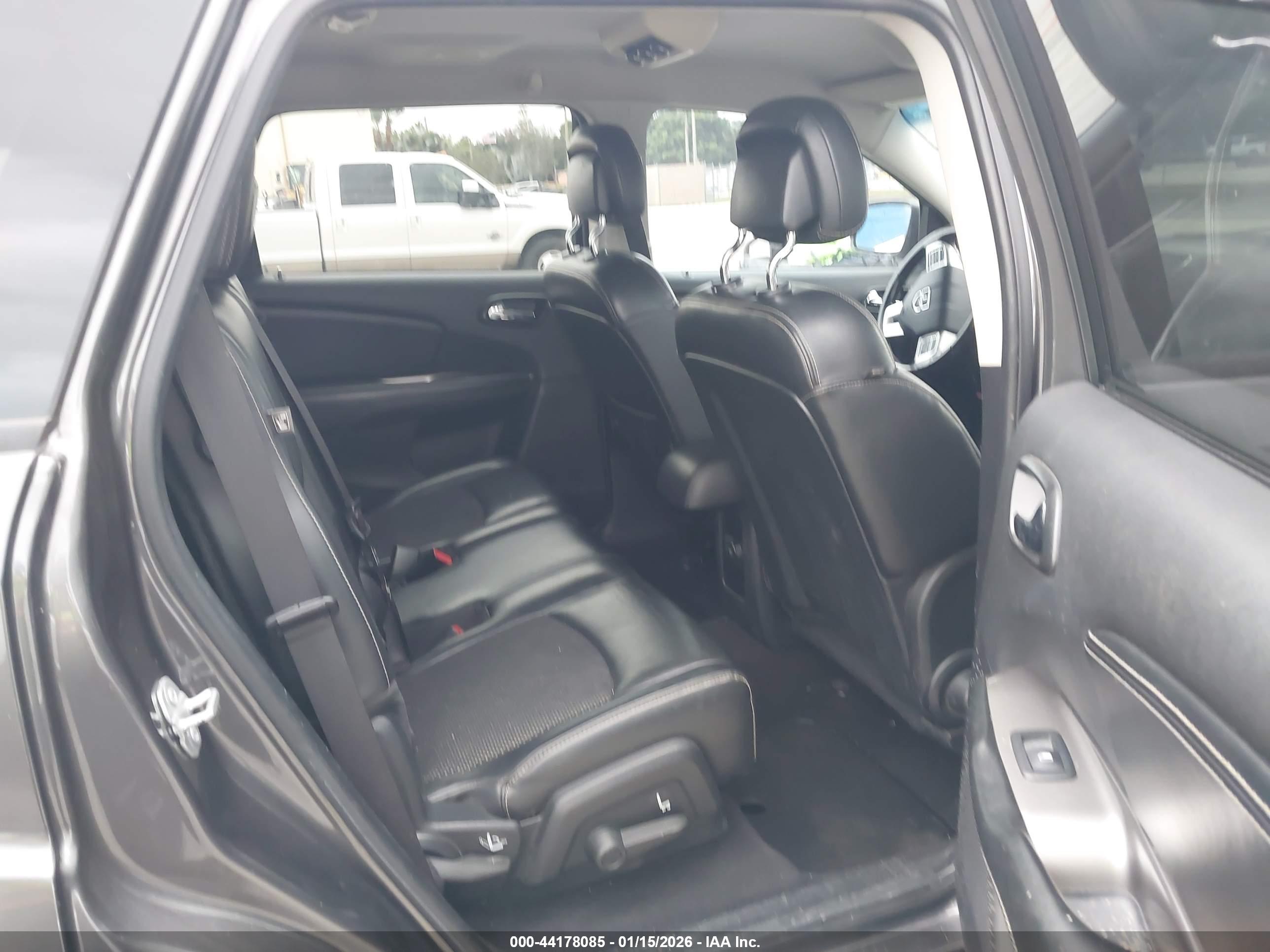 DODGE JOURNEY image 8