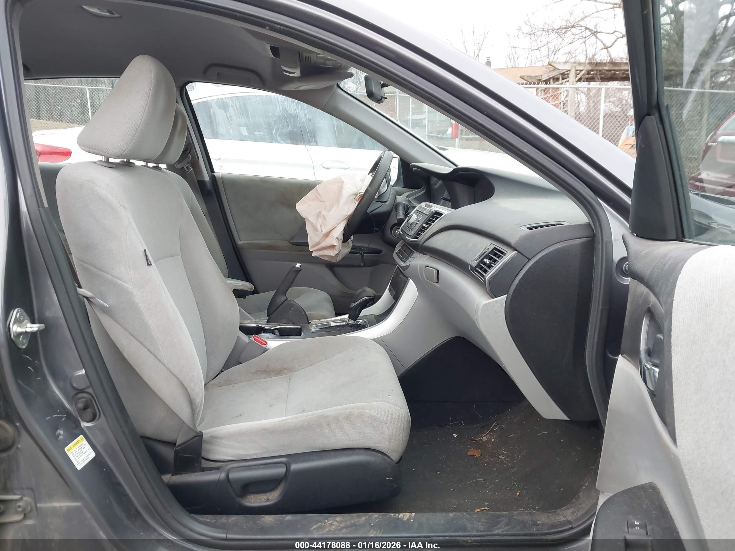 HONDA ACCORD image 5