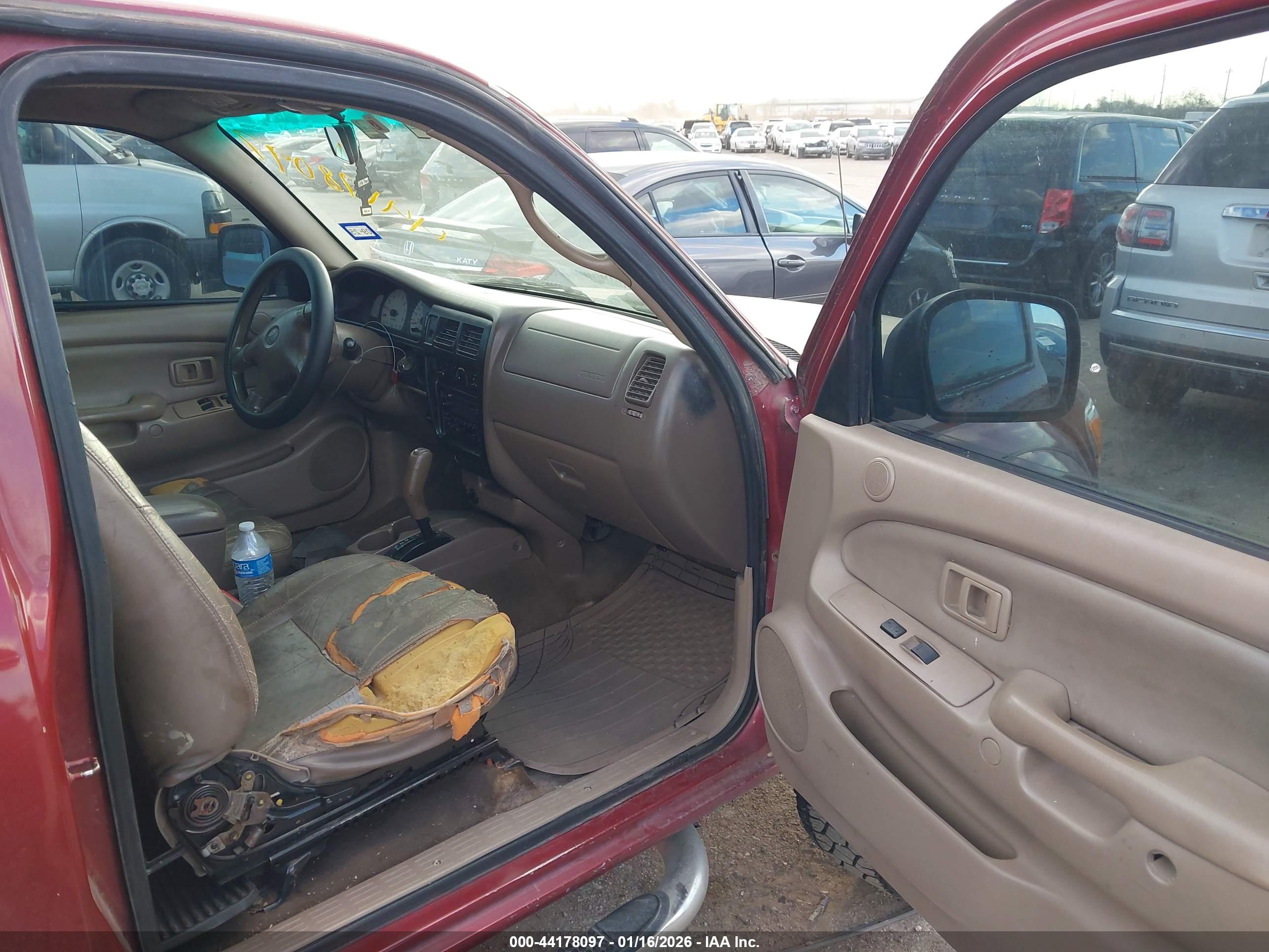 TOYOTA TACOMA image 5