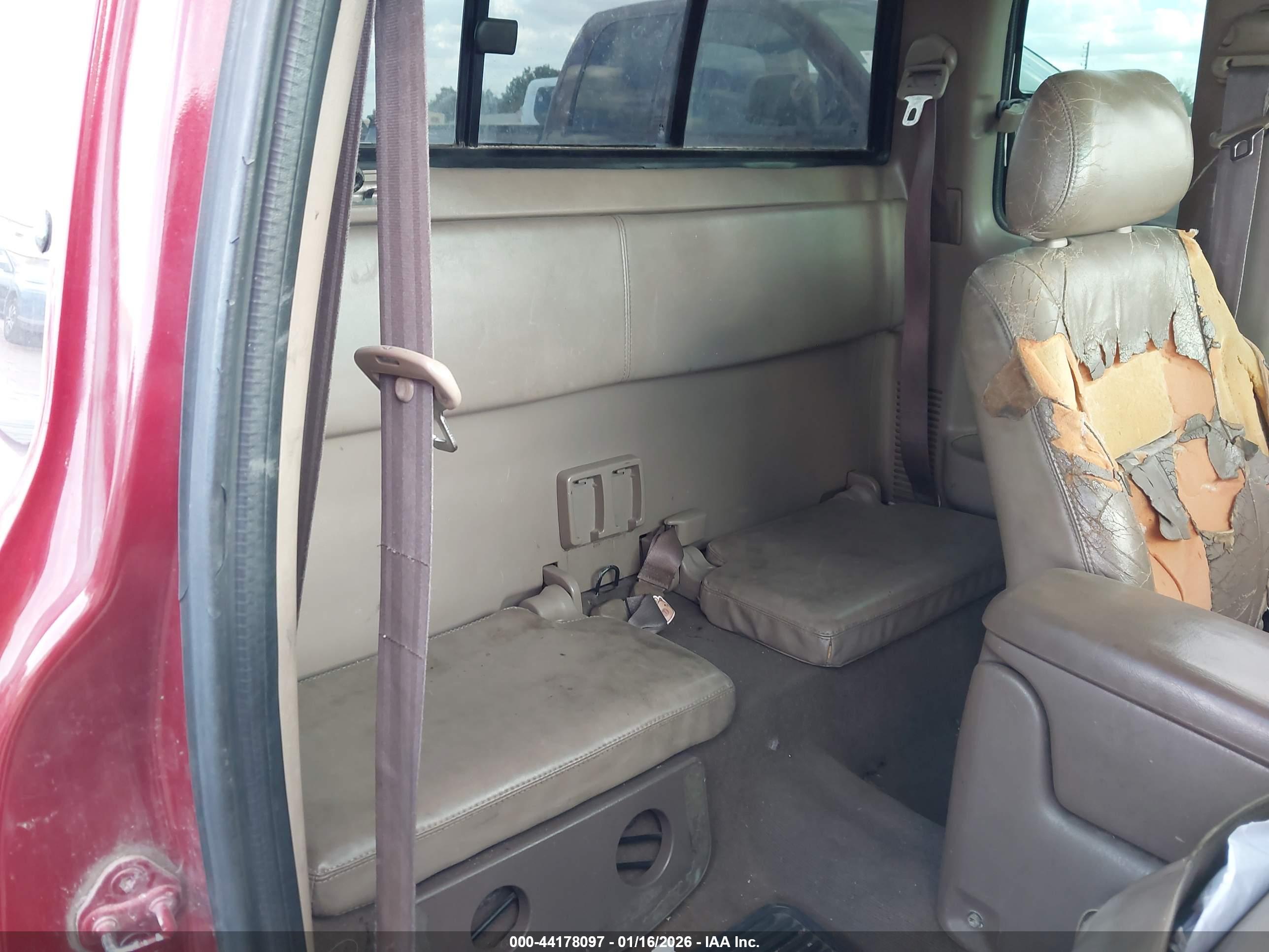 TOYOTA TACOMA image 8