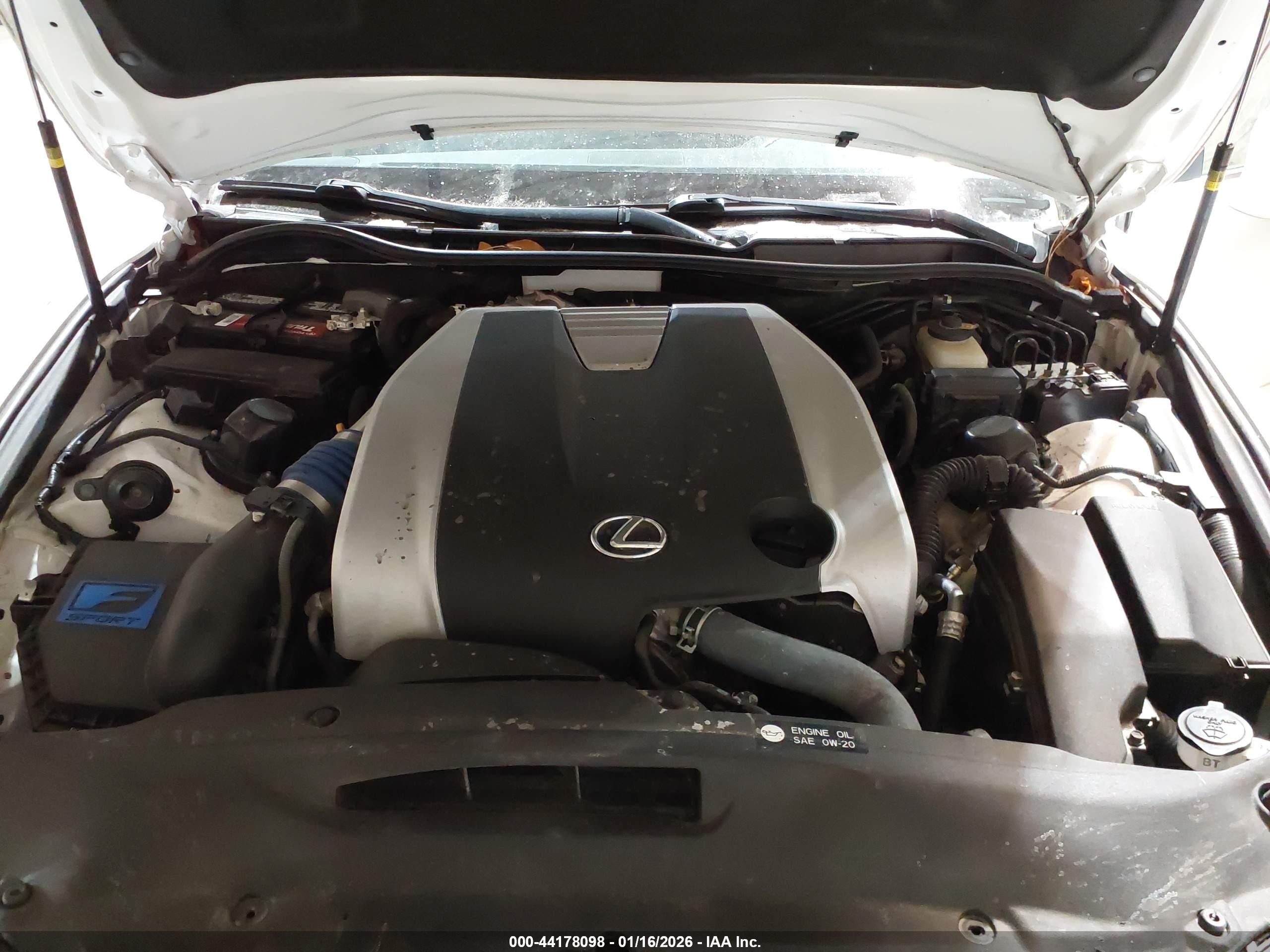 LEXUS IS image 10