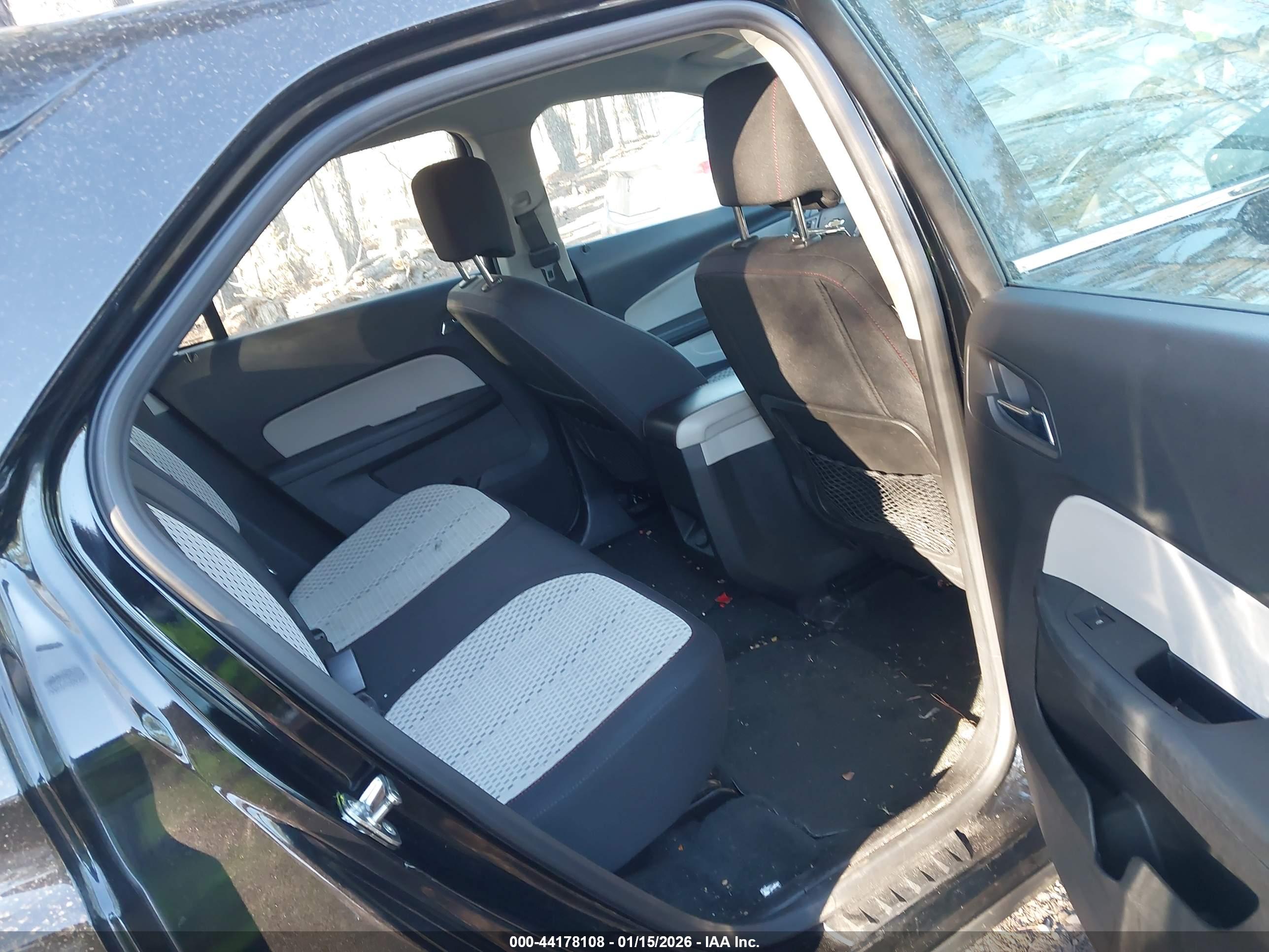 CHEVROLET EQUINOX image 8