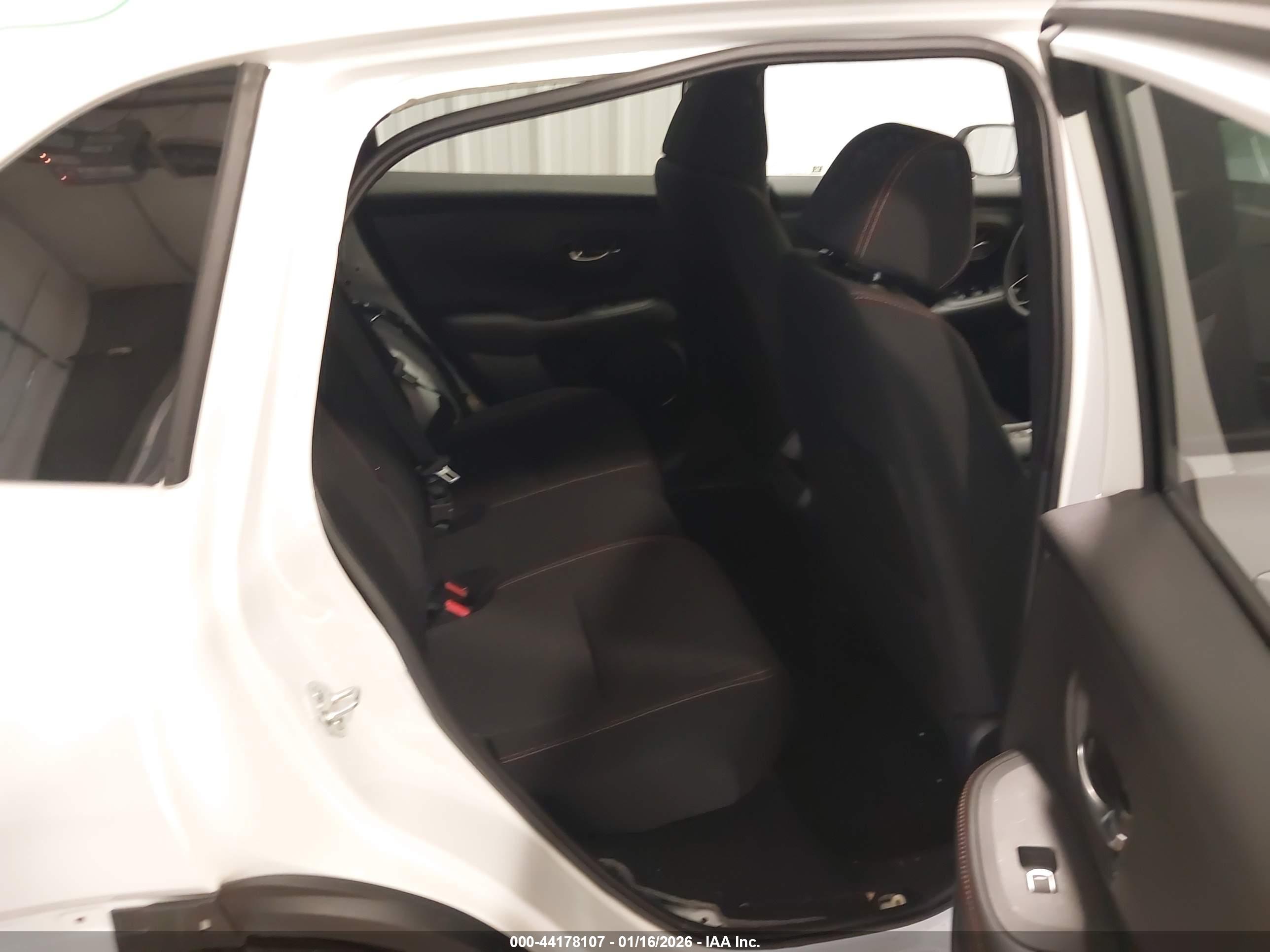 HONDA HR-V image 8