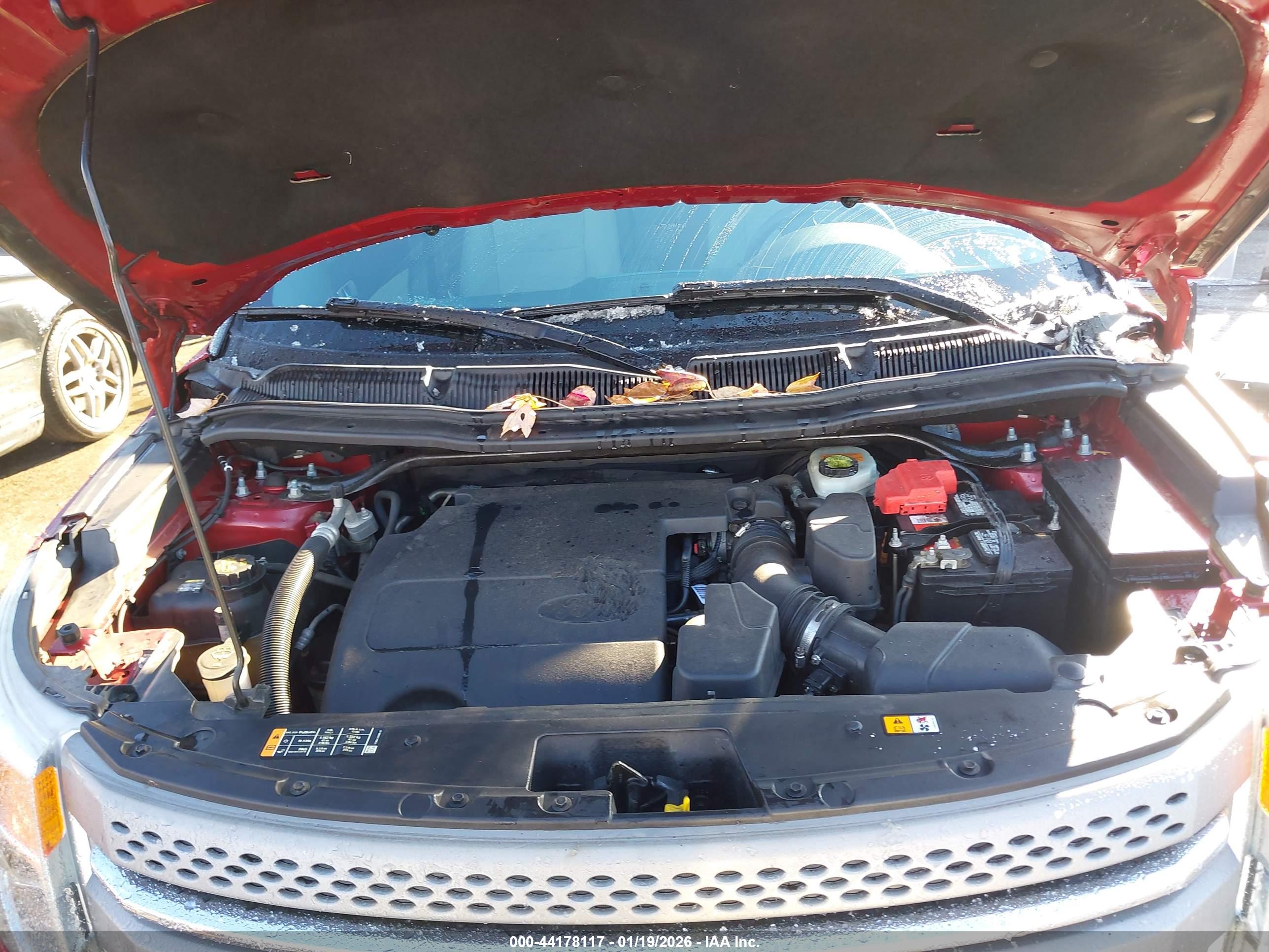 FORD EXPLORER image 10