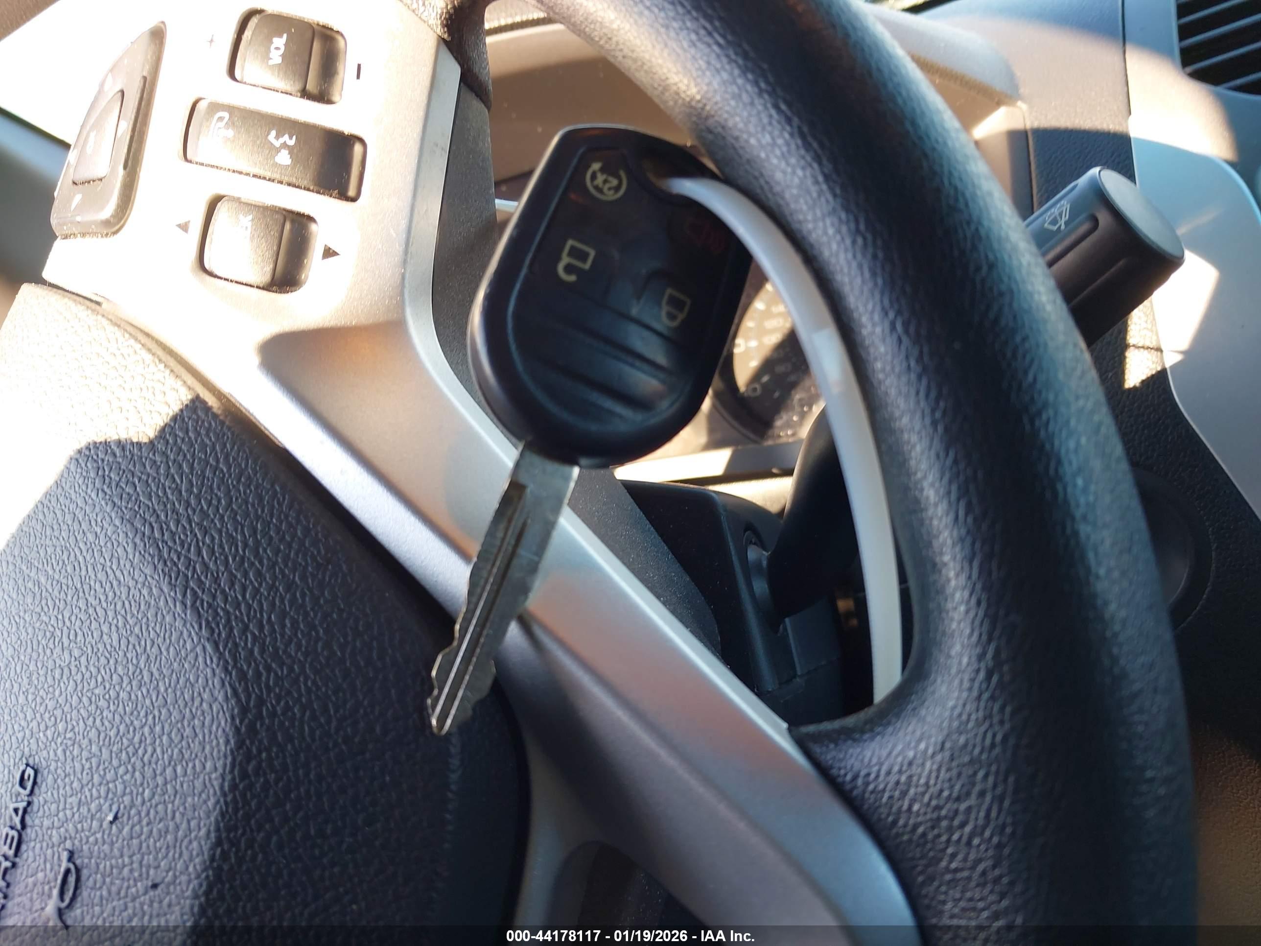 FORD EXPLORER image 11