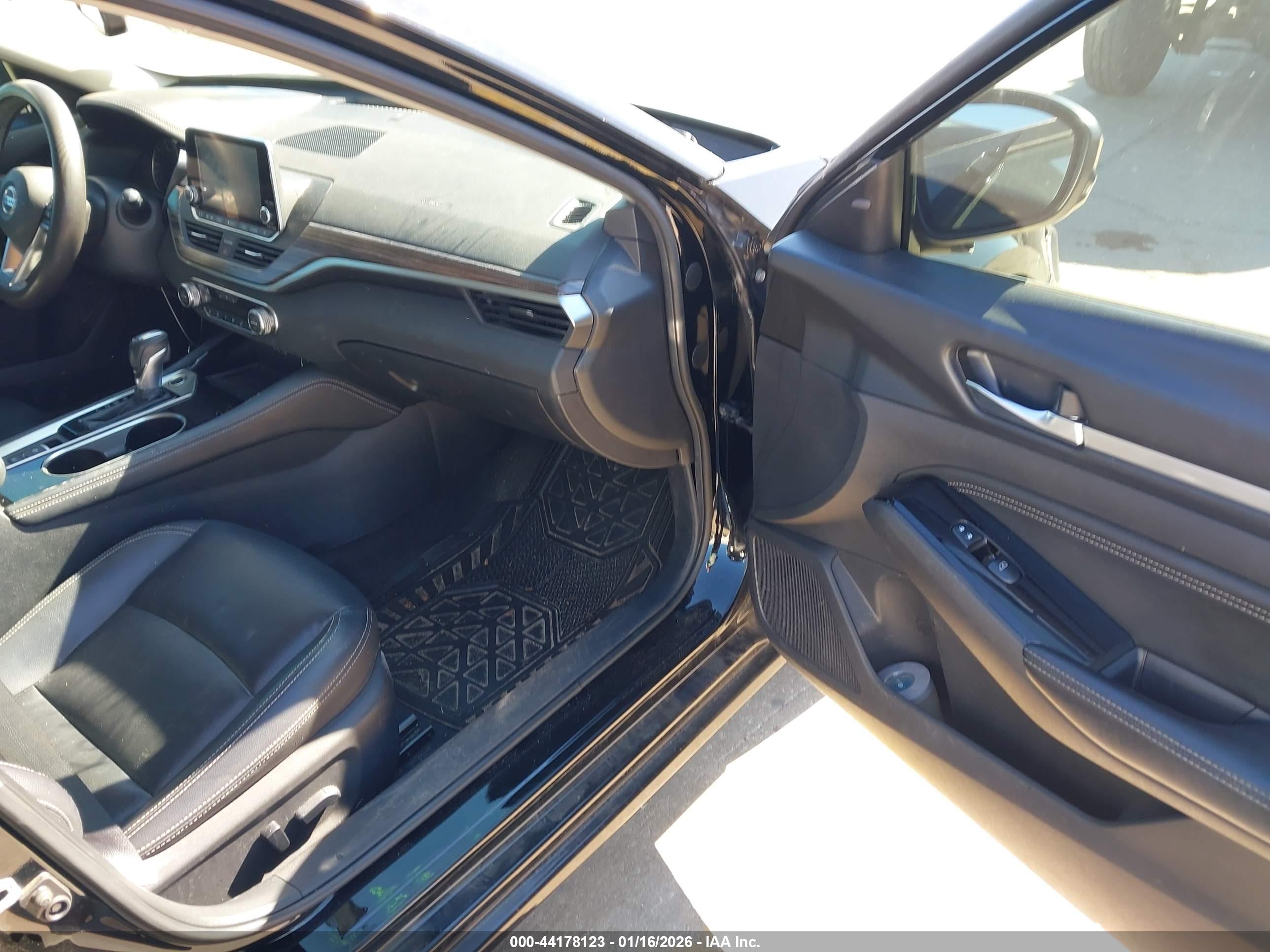 NISSAN ALTIMA image 5