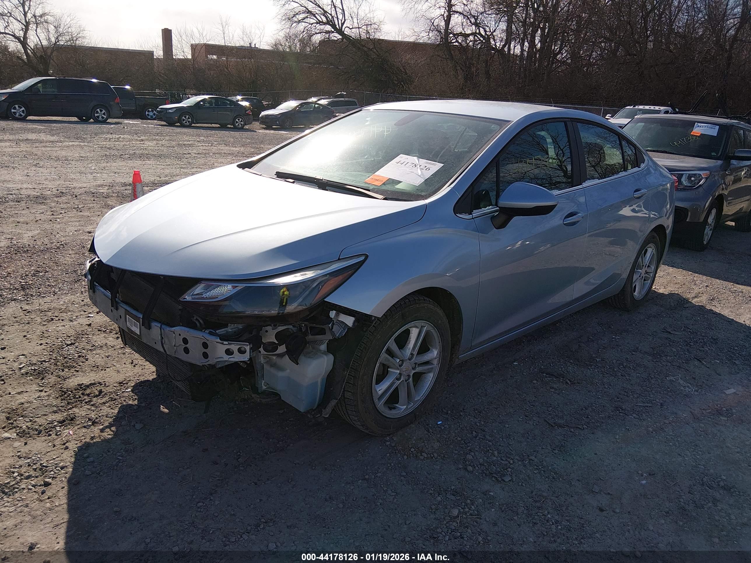 CHEVROLET CRUZE image 2