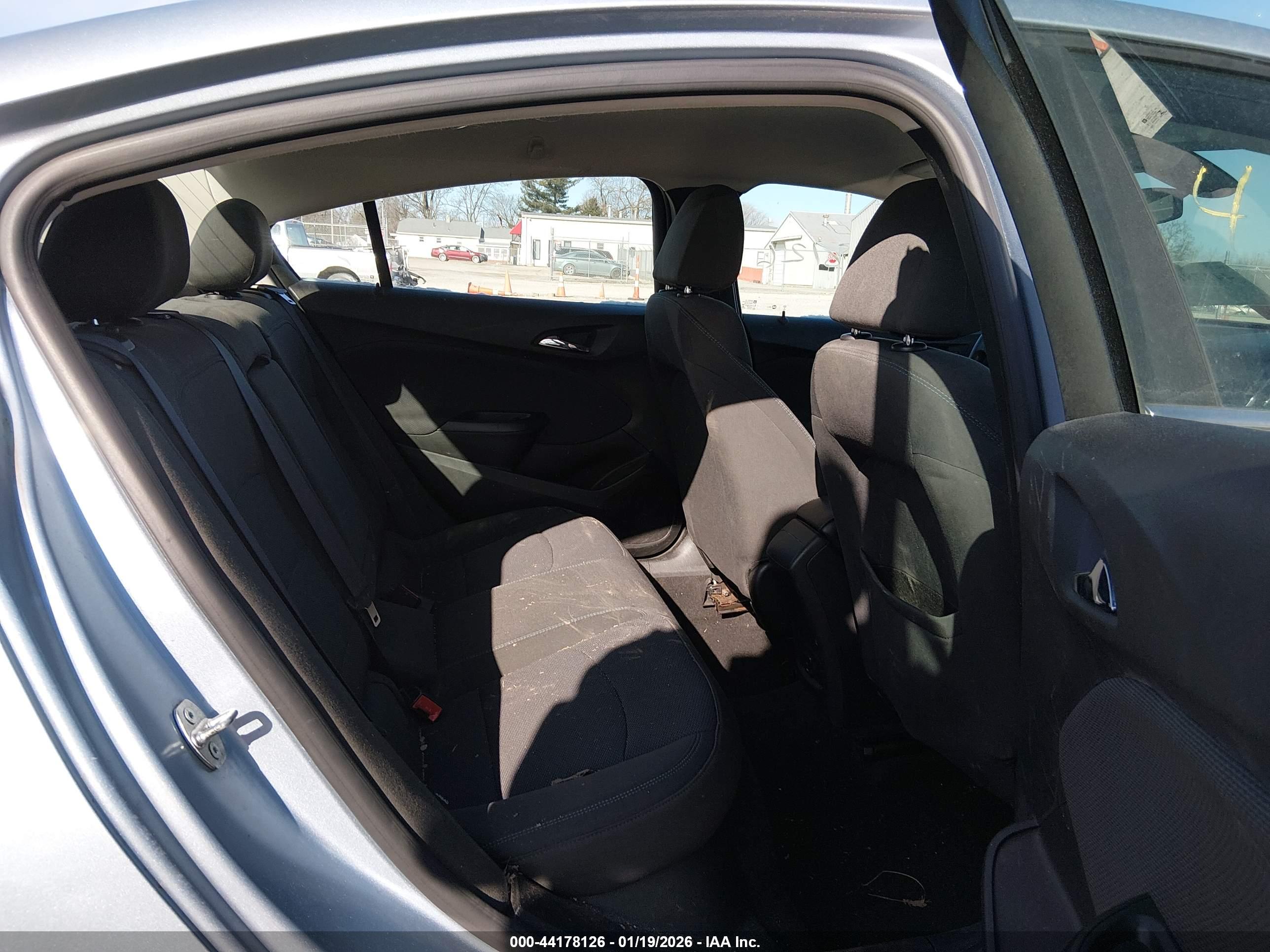 CHEVROLET CRUZE image 8
