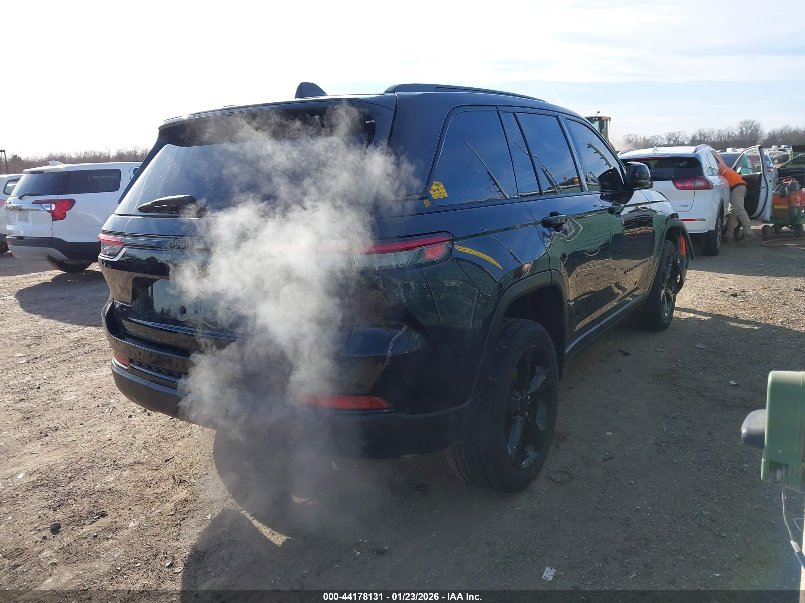 JEEP GRAND image 4