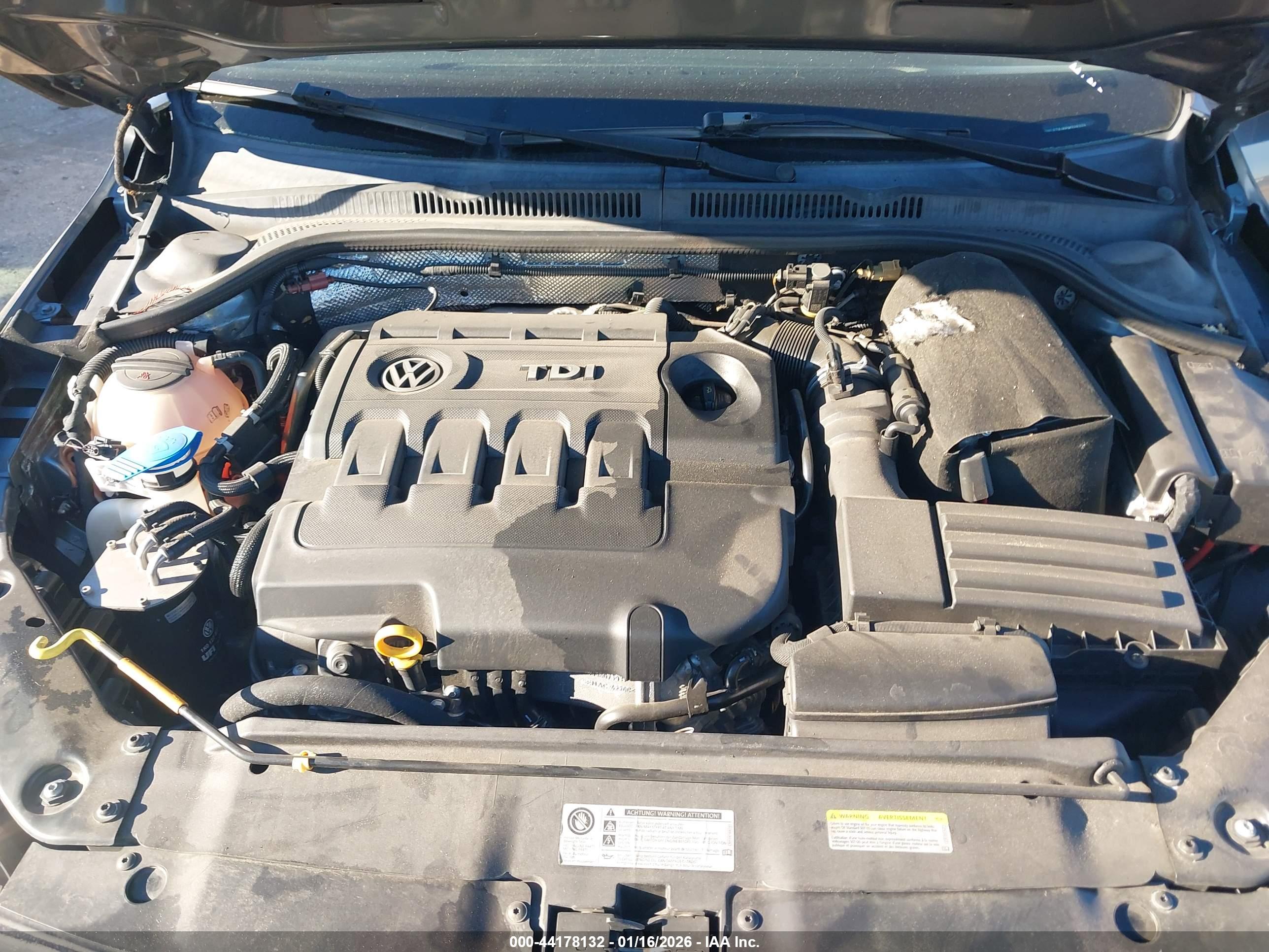 VOLKSWAGEN JETTA image 10
