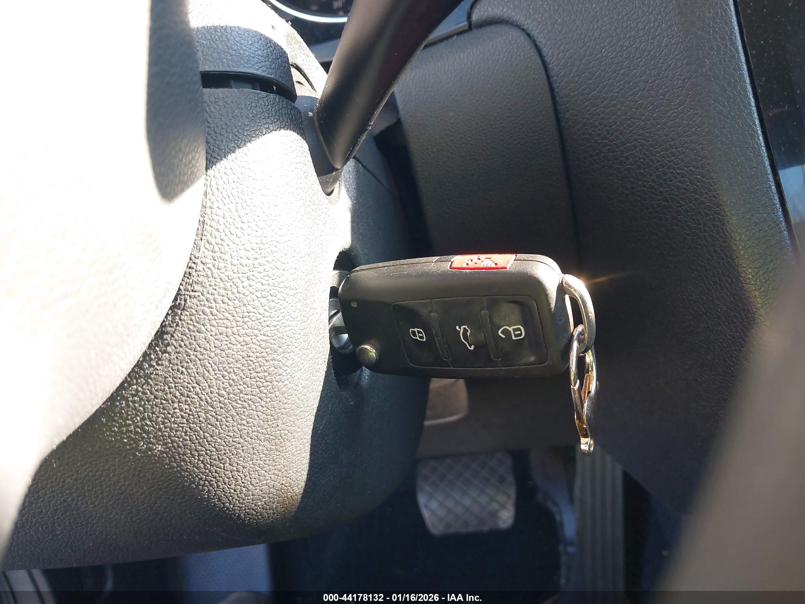 VOLKSWAGEN JETTA image 11