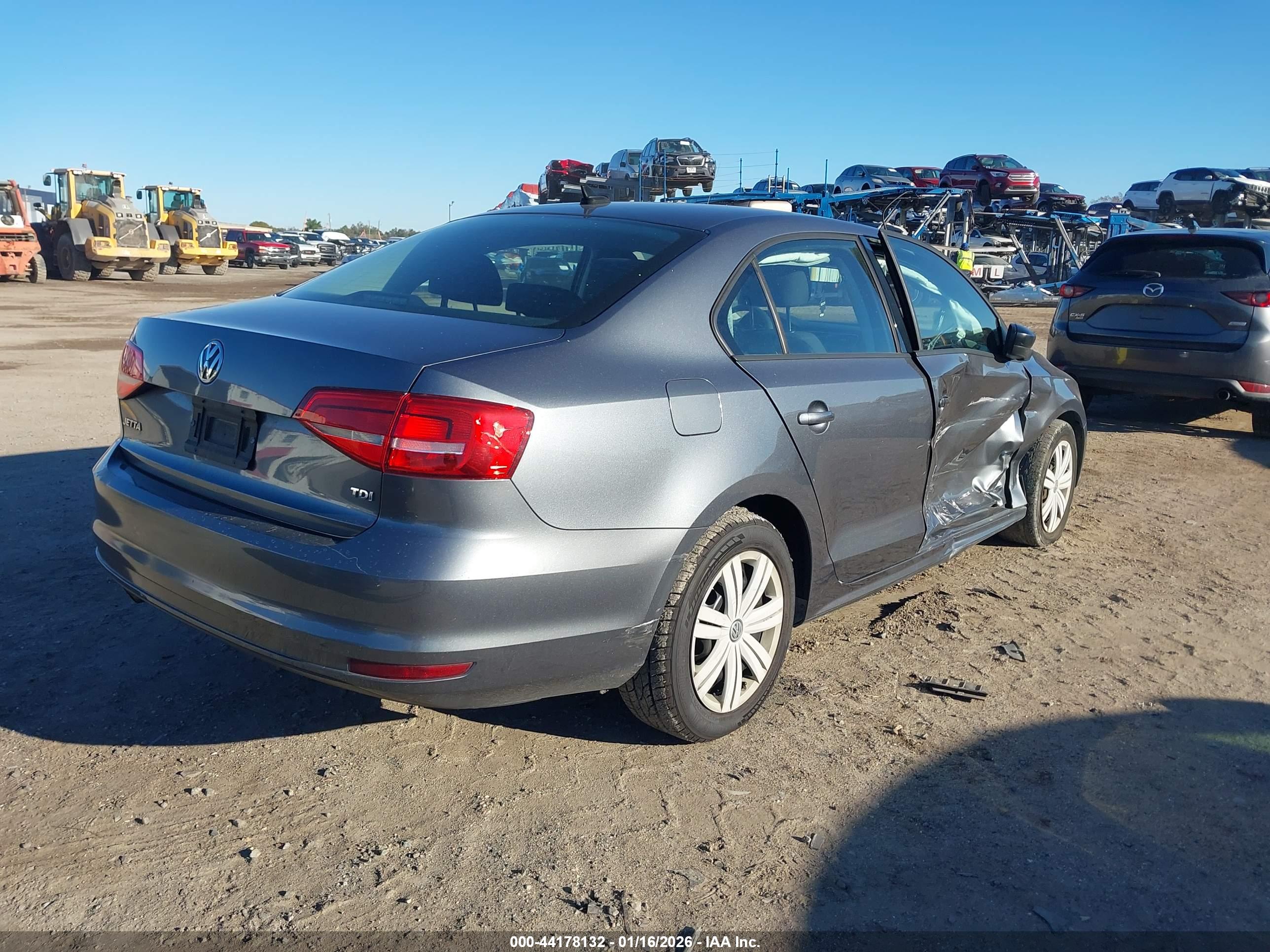 VOLKSWAGEN JETTA image 4