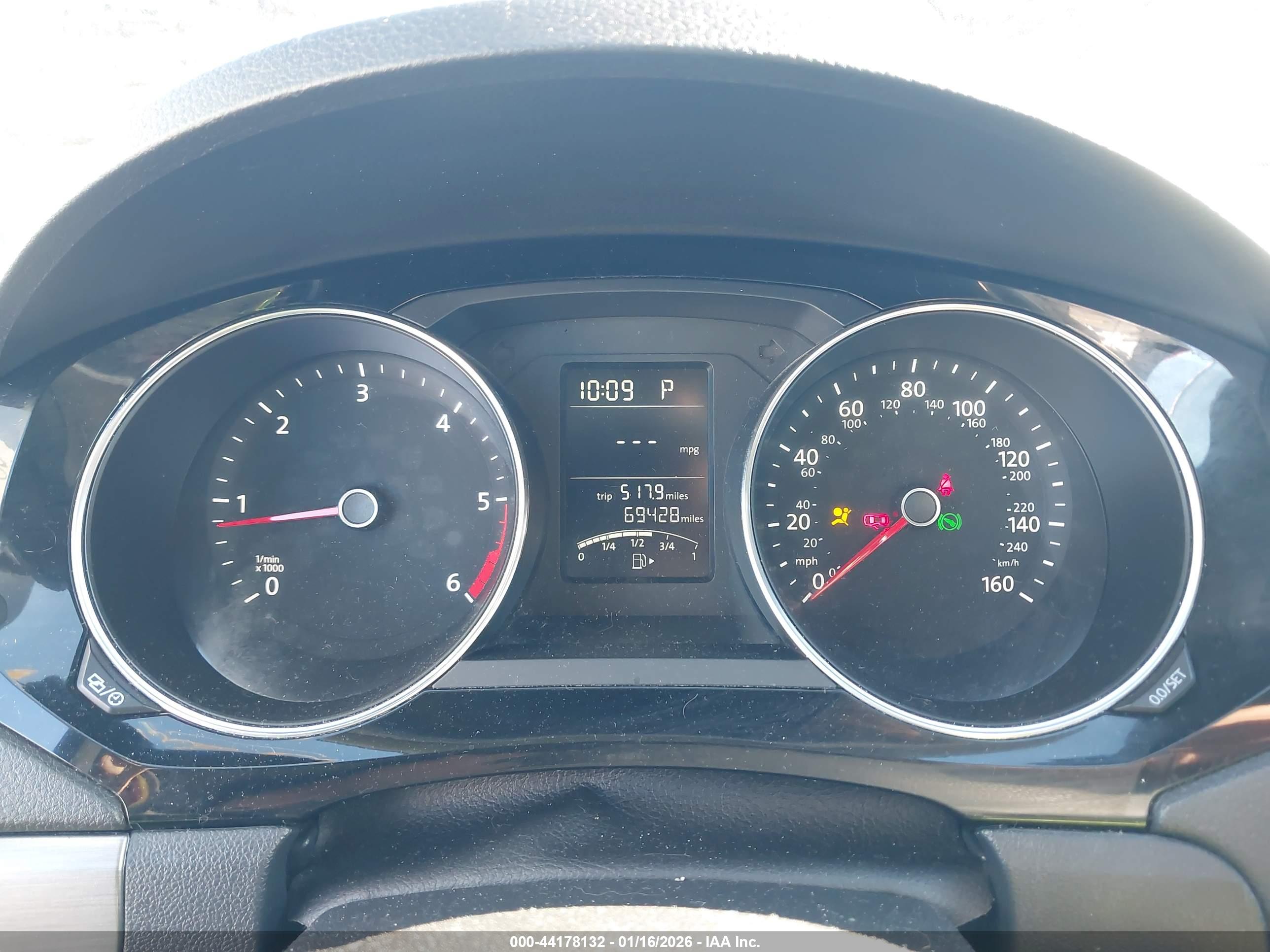 VOLKSWAGEN JETTA image 7
