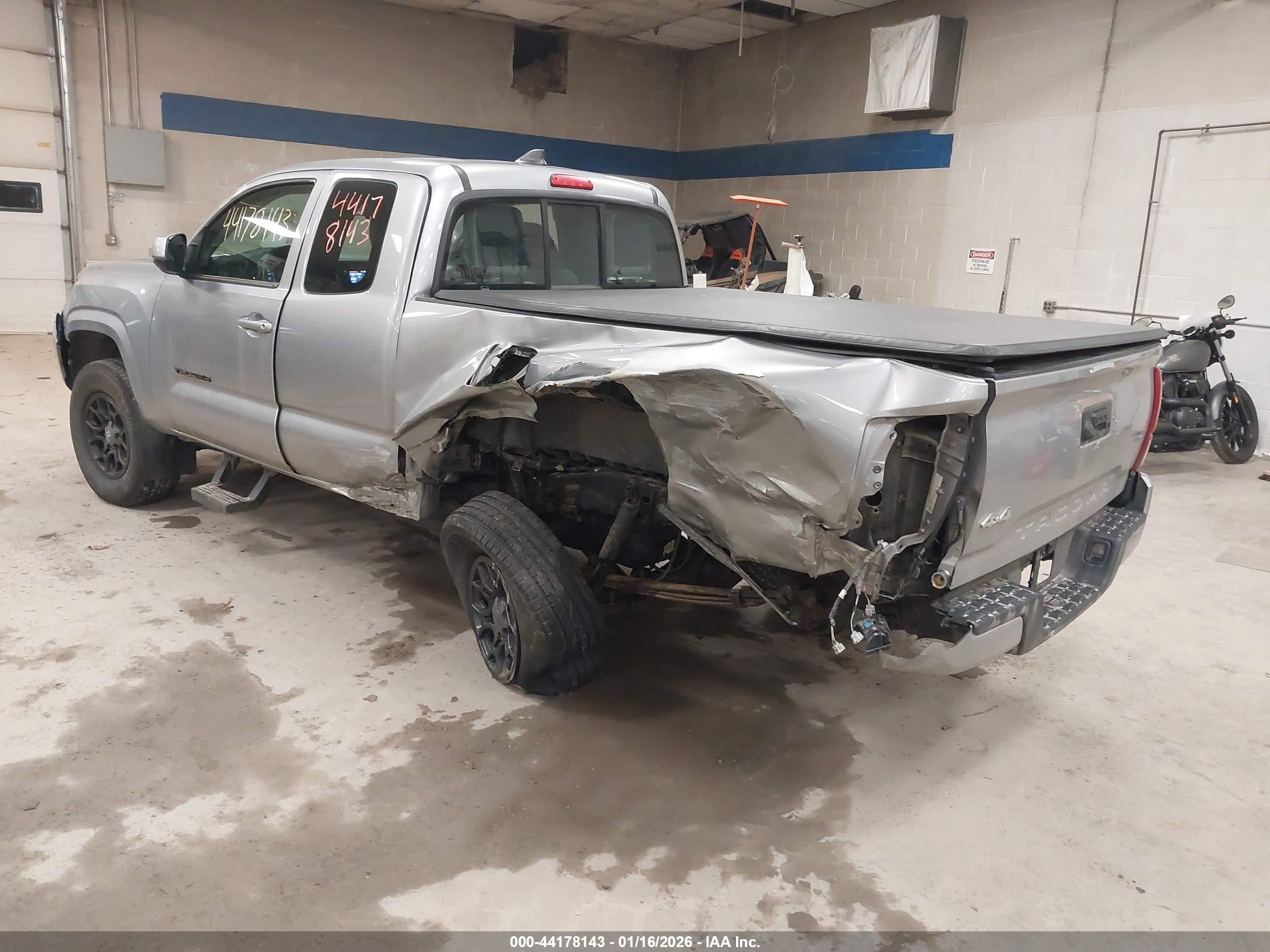 TOYOTA TACOMA image 3