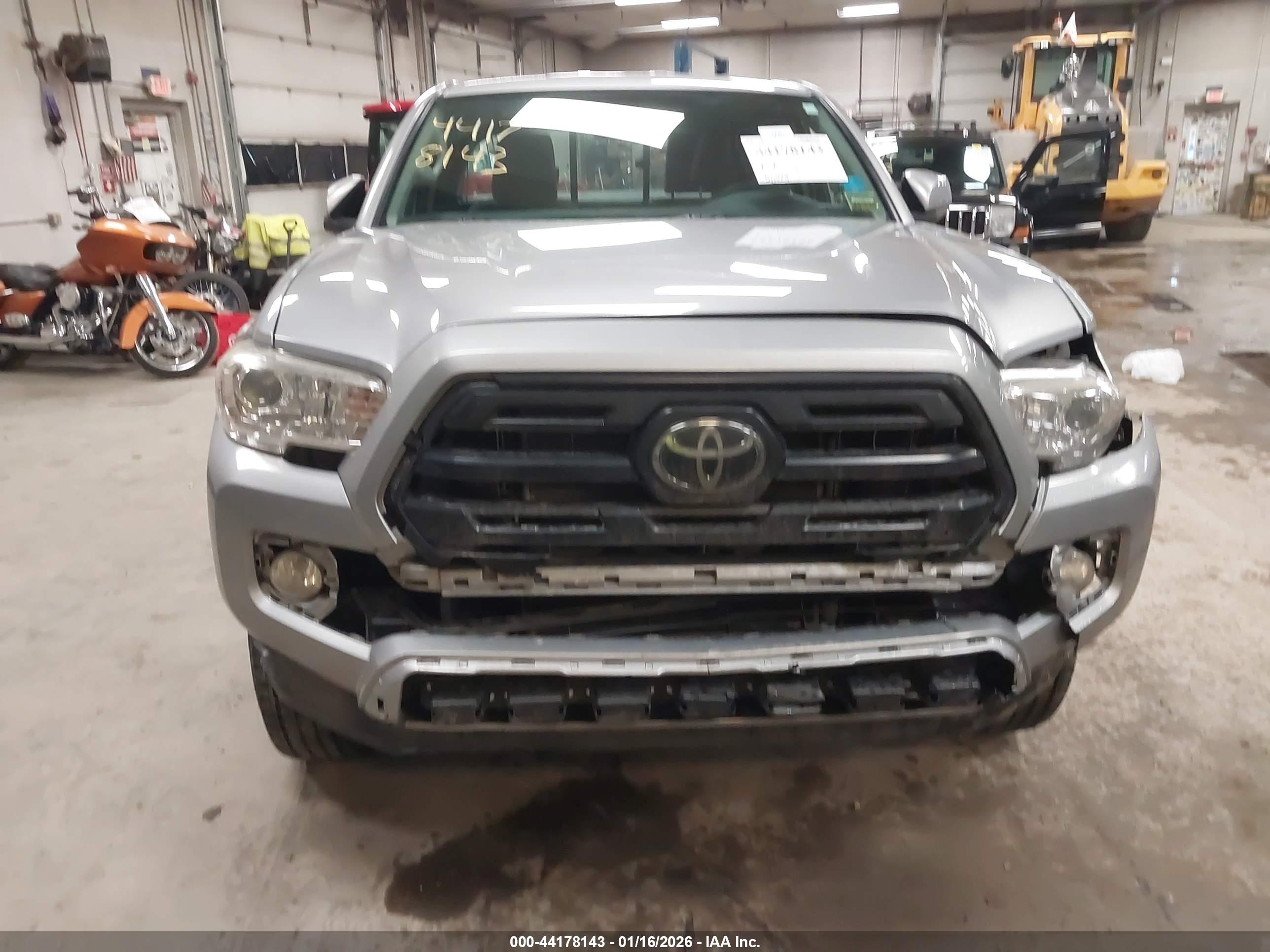 TOYOTA TACOMA image 6