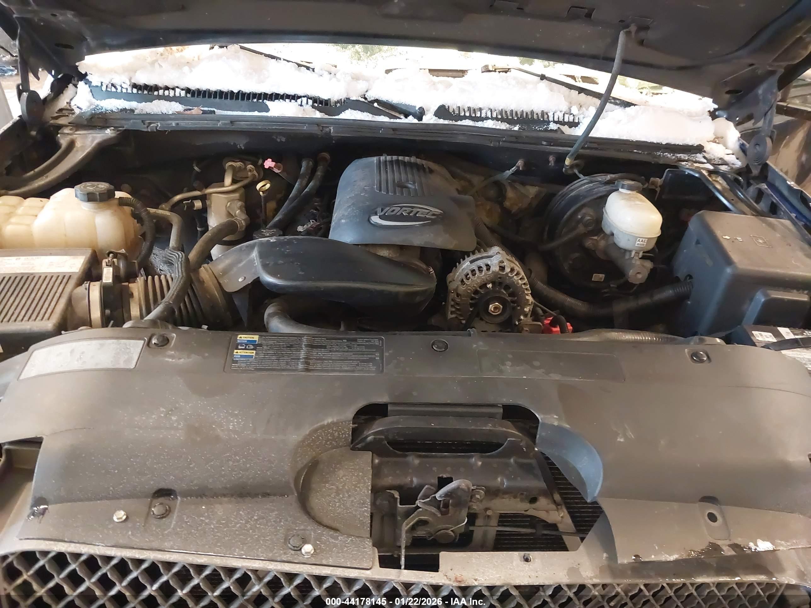 CHEVROLET SILVERADO image 10