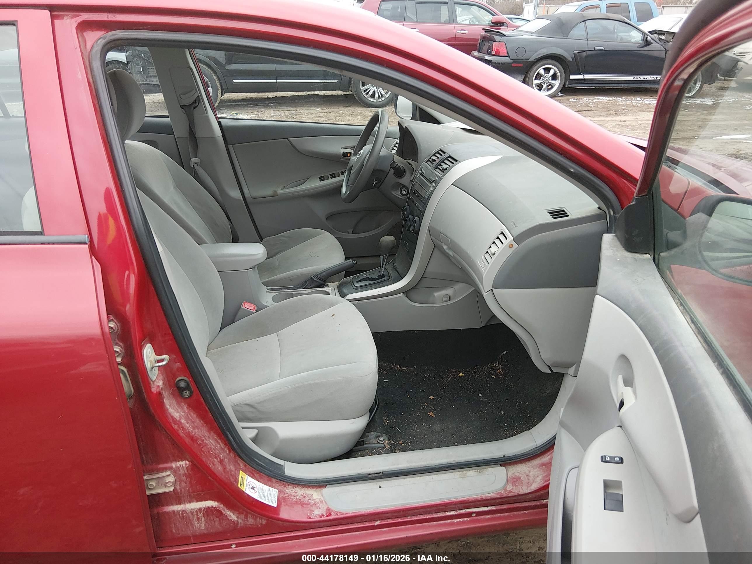 TOYOTA COROLLA image 5