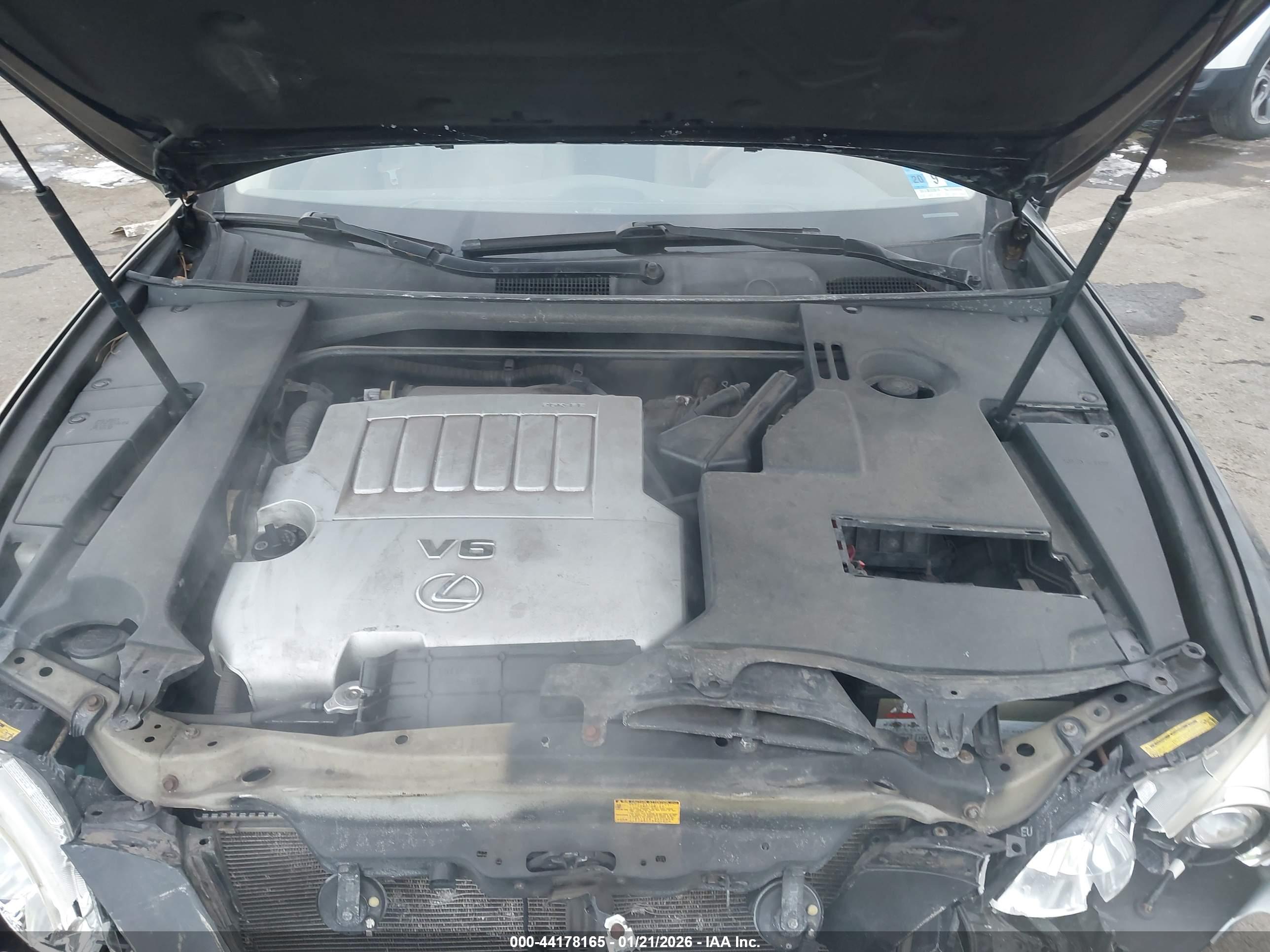 LEXUS ES image 10