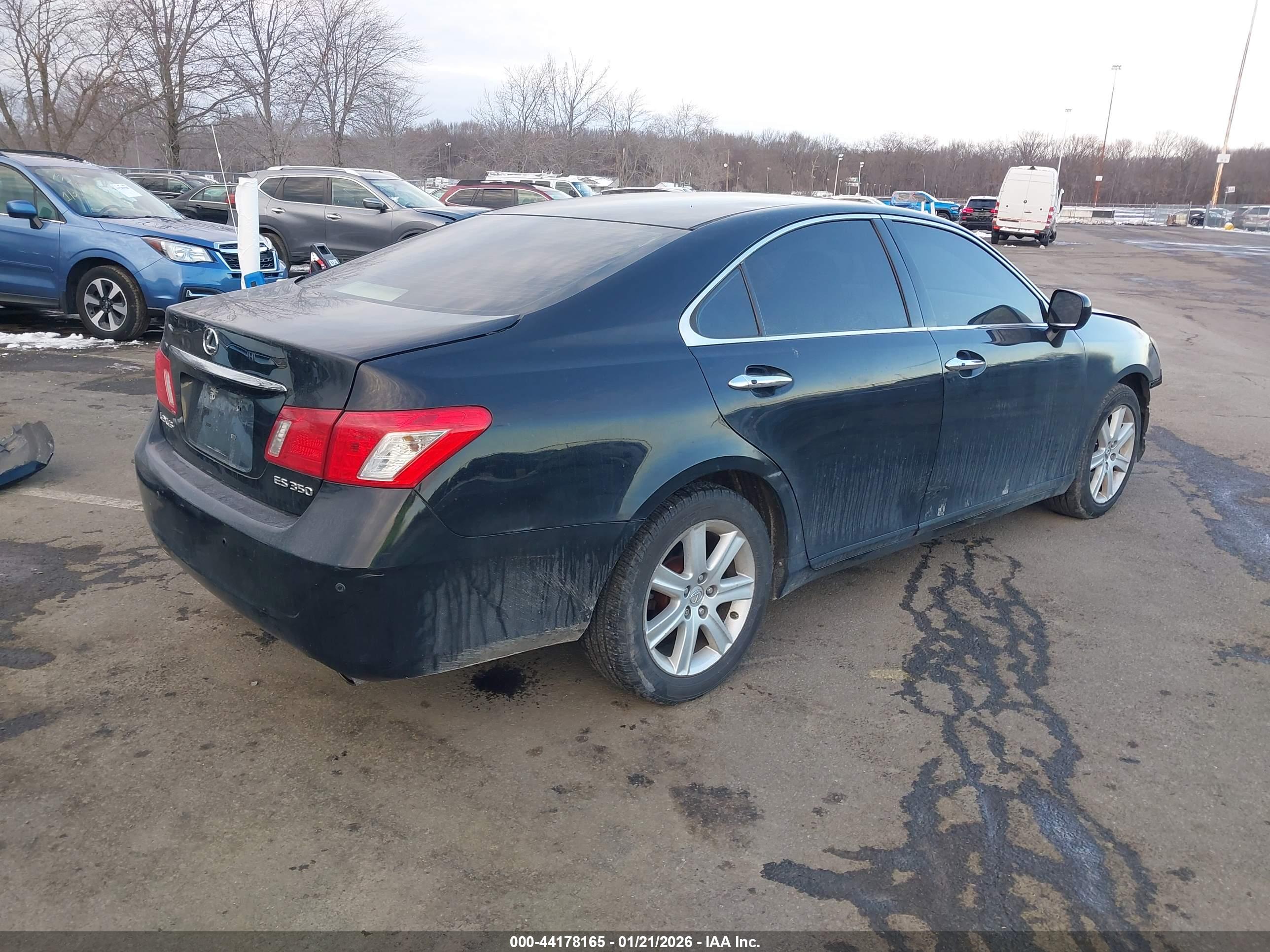 LEXUS ES image 4