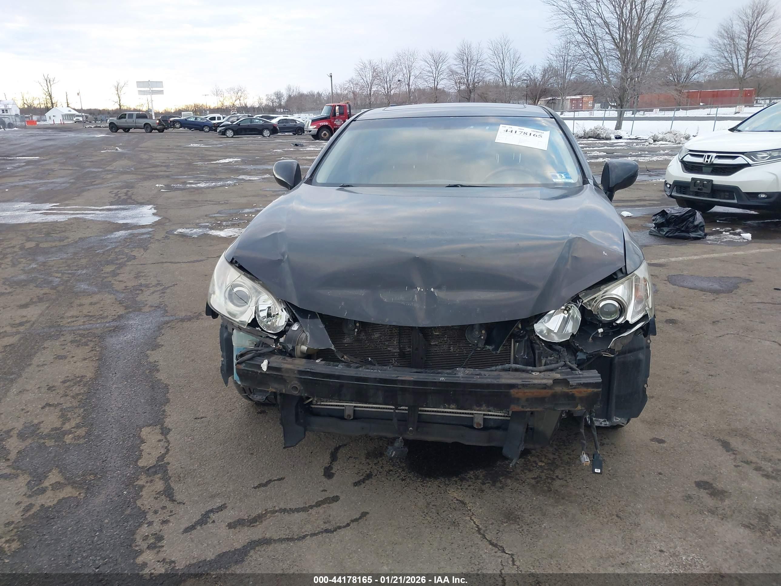 LEXUS ES image 6