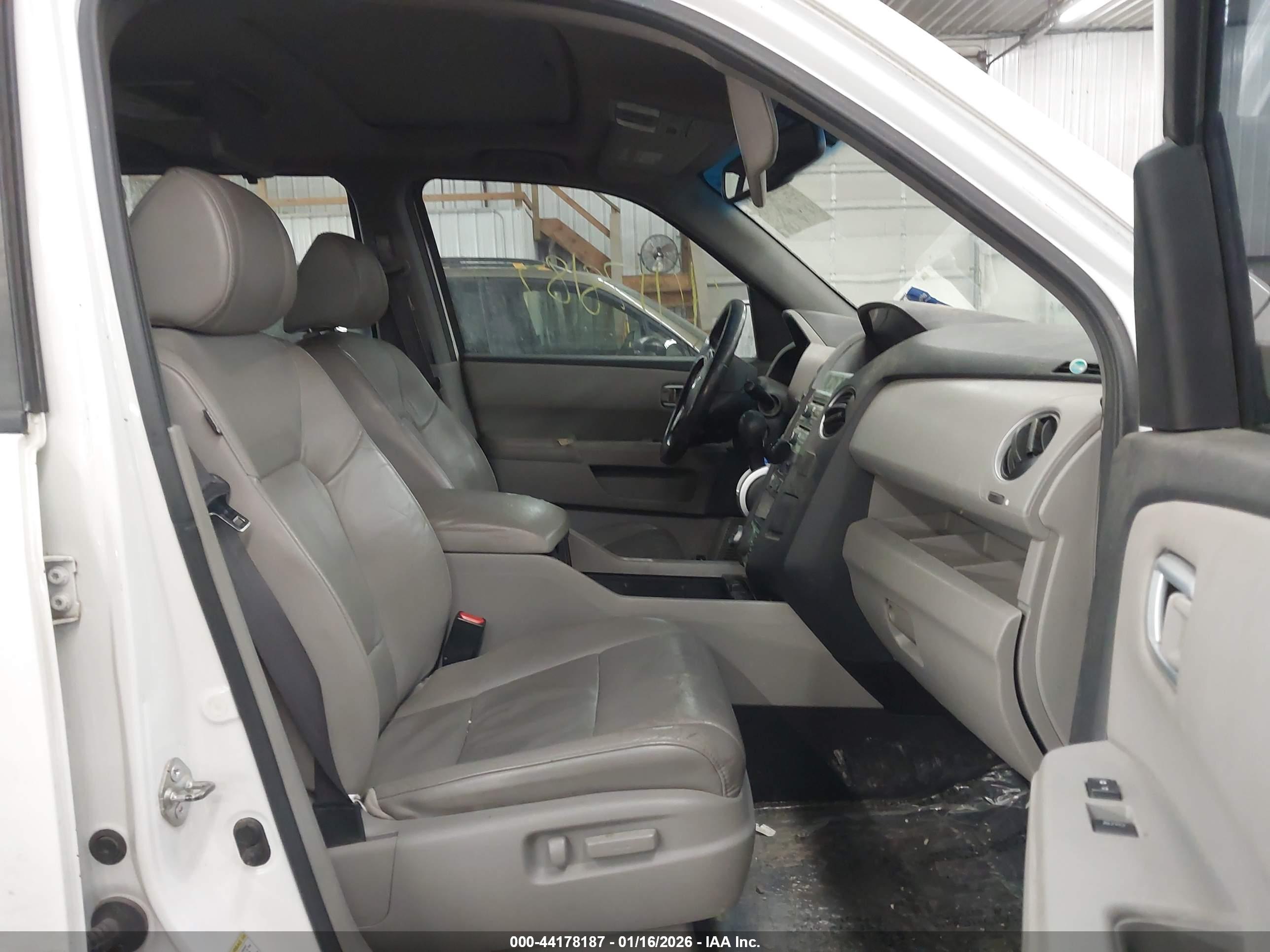 HONDA PILOT image 5