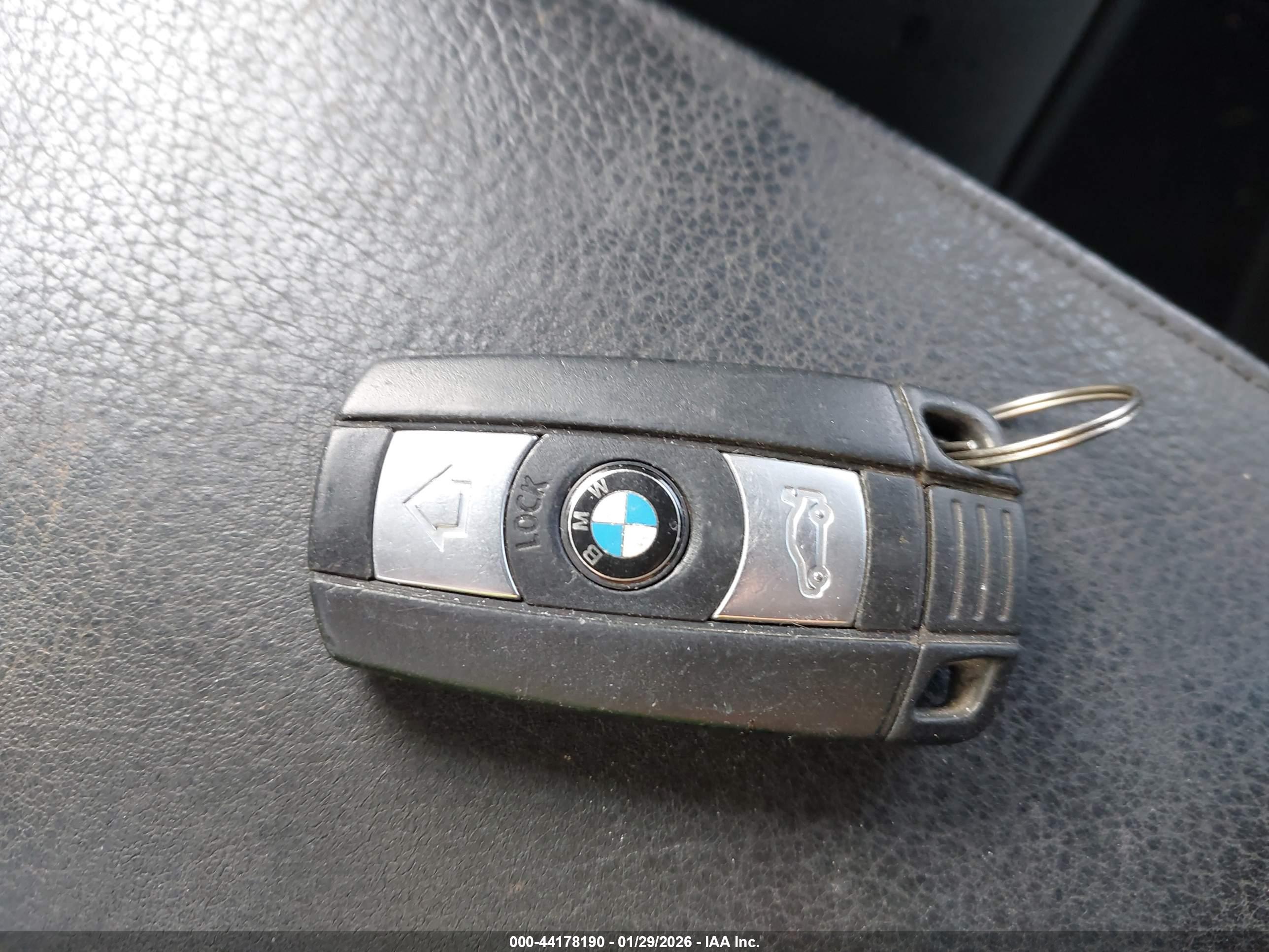 BMW 328I image 11