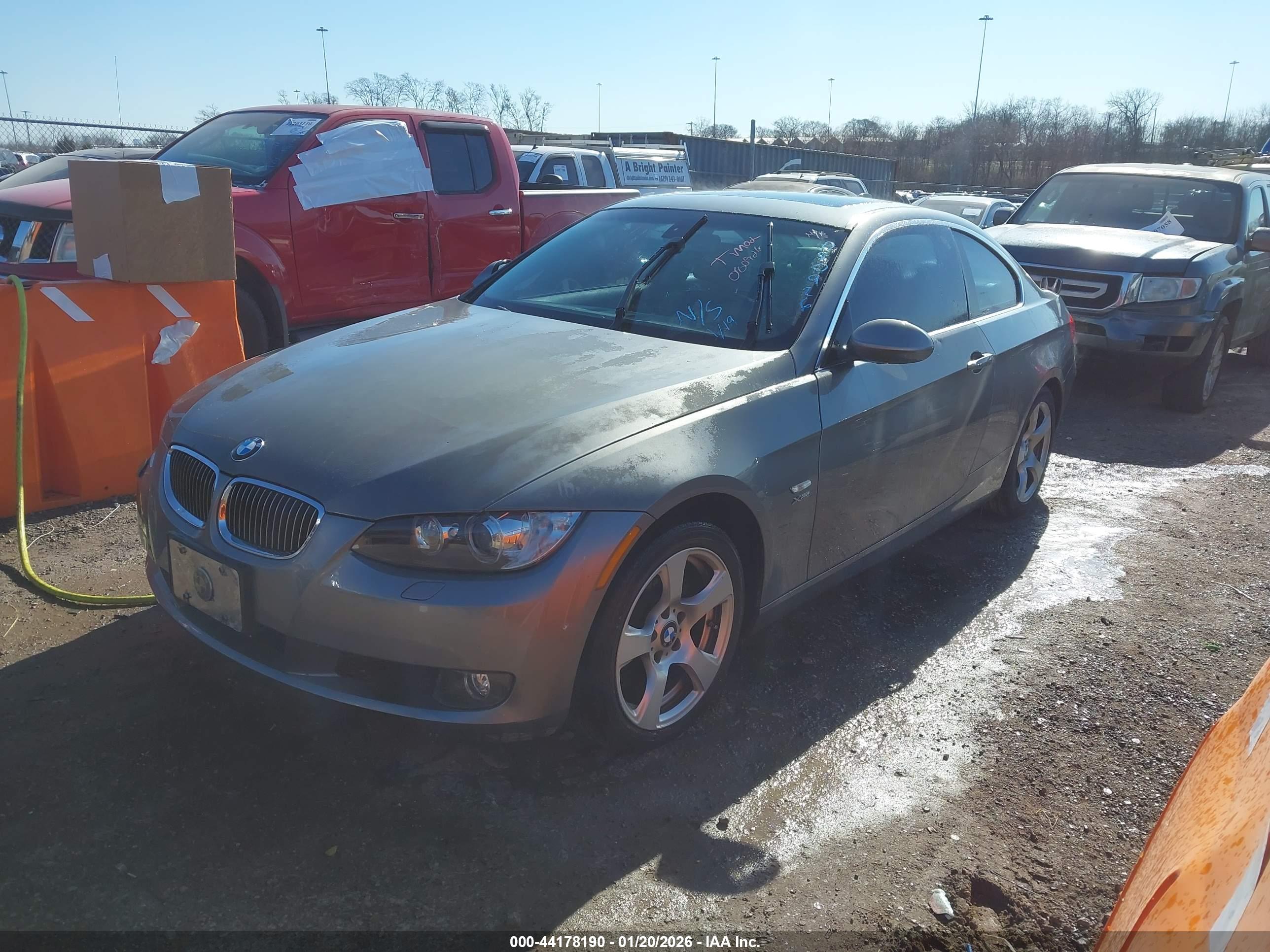 BMW 328I image 2