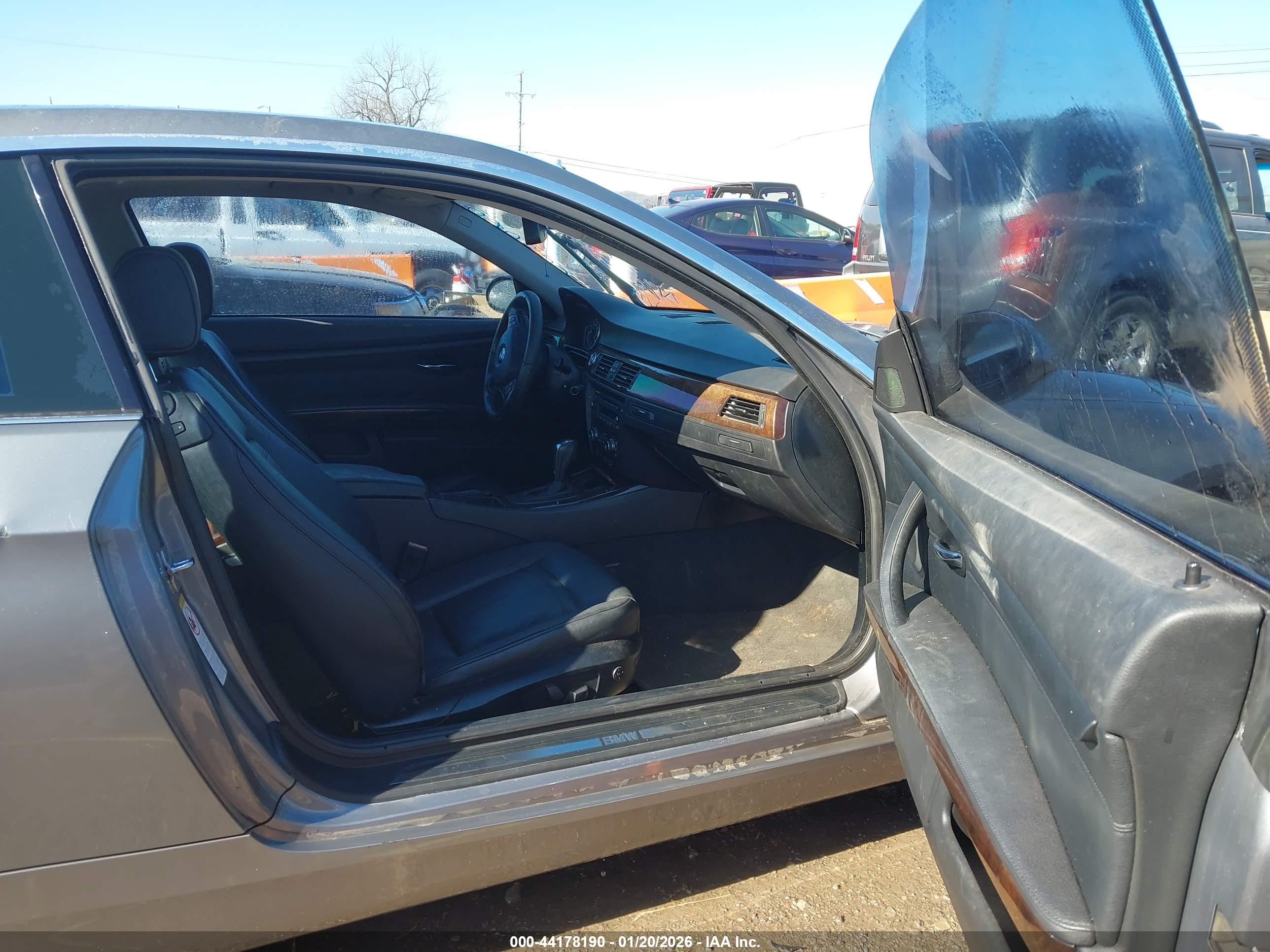 BMW 328I image 5