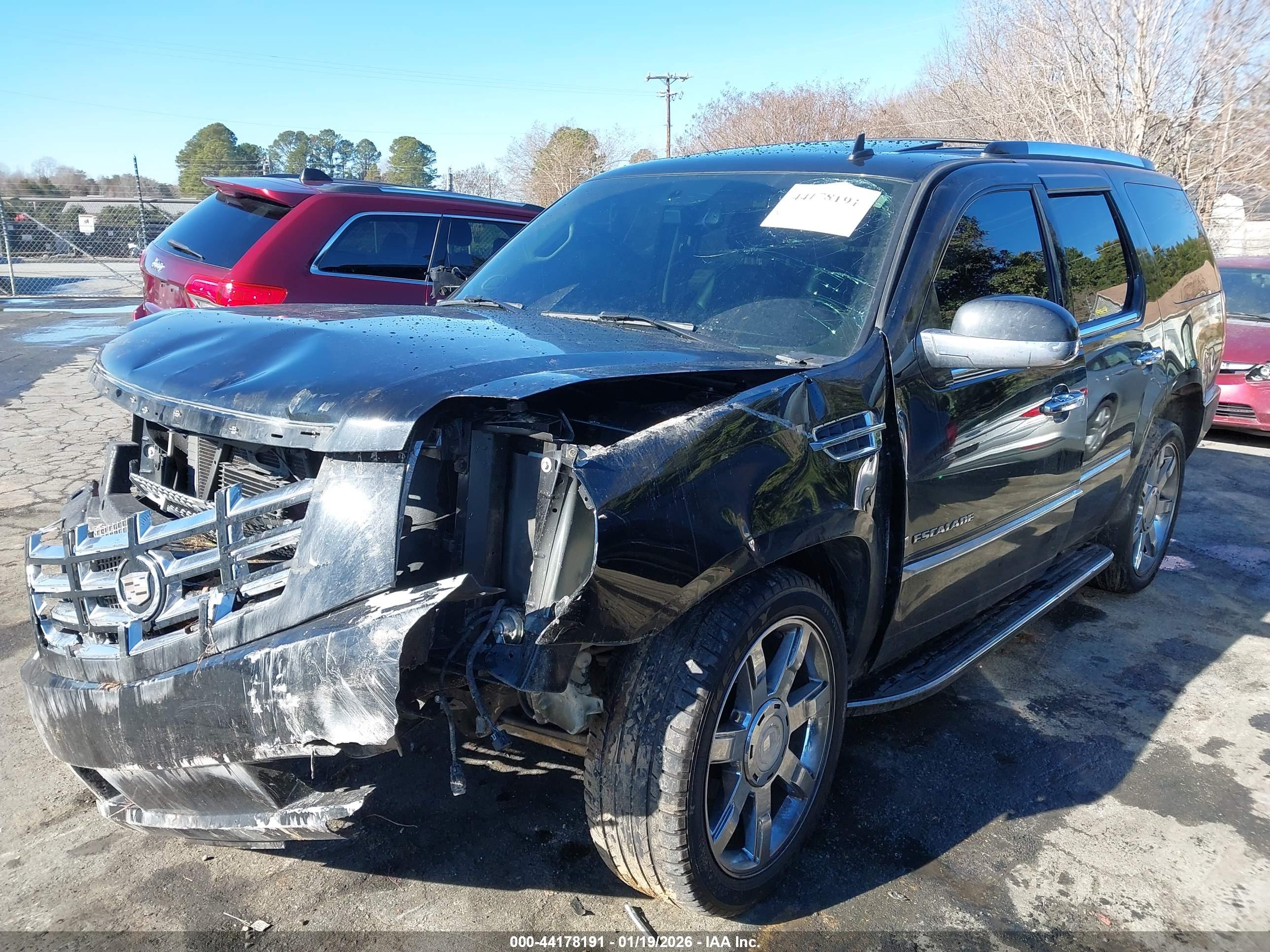 CADILLAC ESCALADE image 2