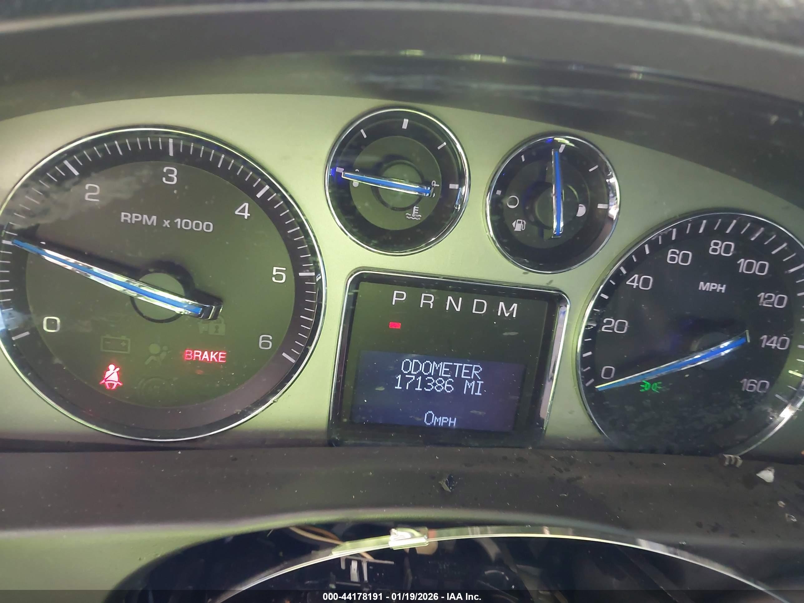 CADILLAC ESCALADE image 7