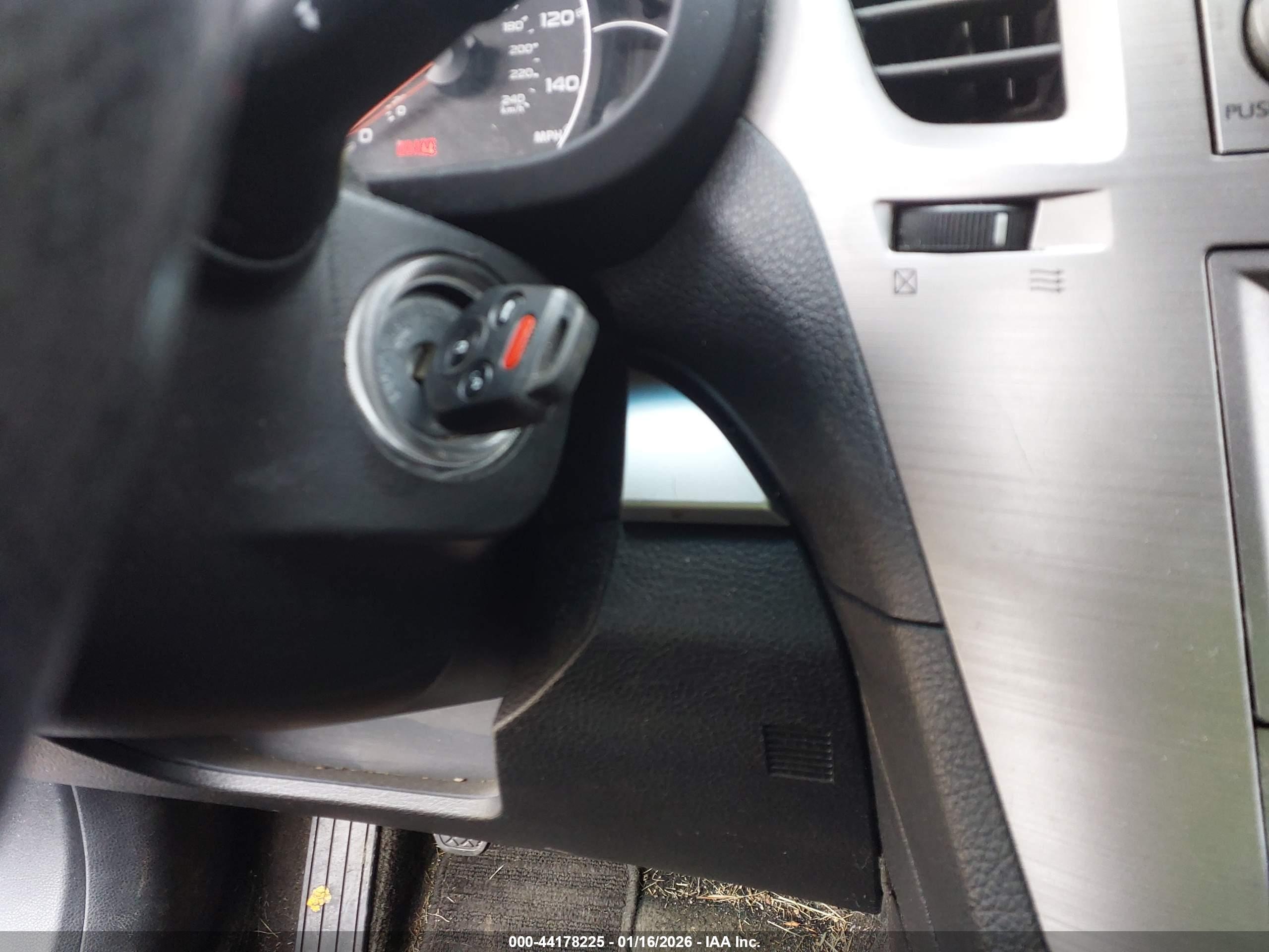 SUBARU LEGACY image 11