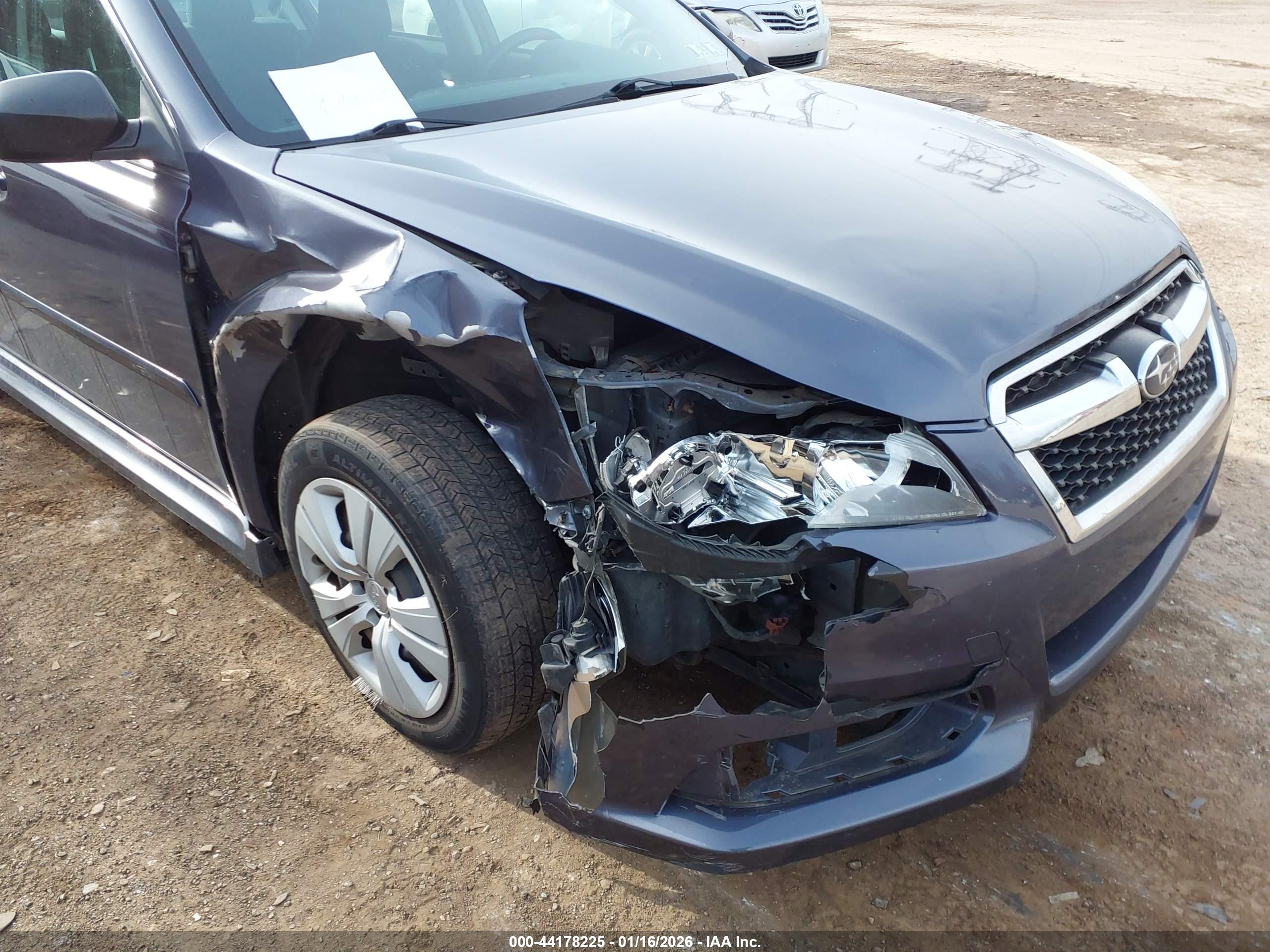 SUBARU LEGACY image 6
